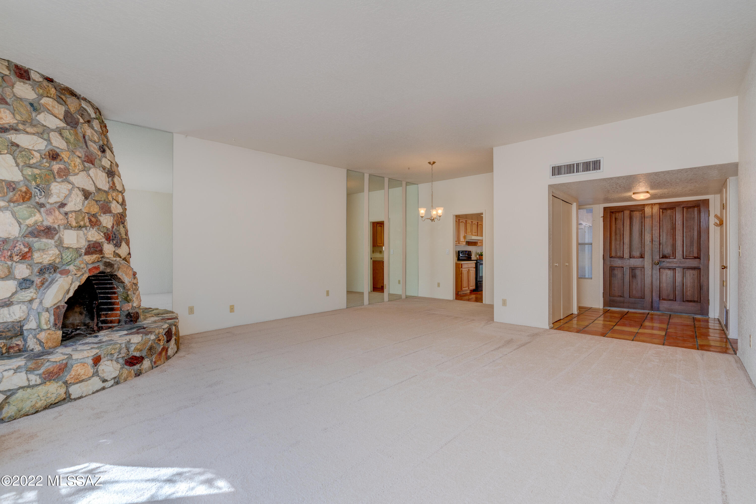 6483 N Foothills Drive