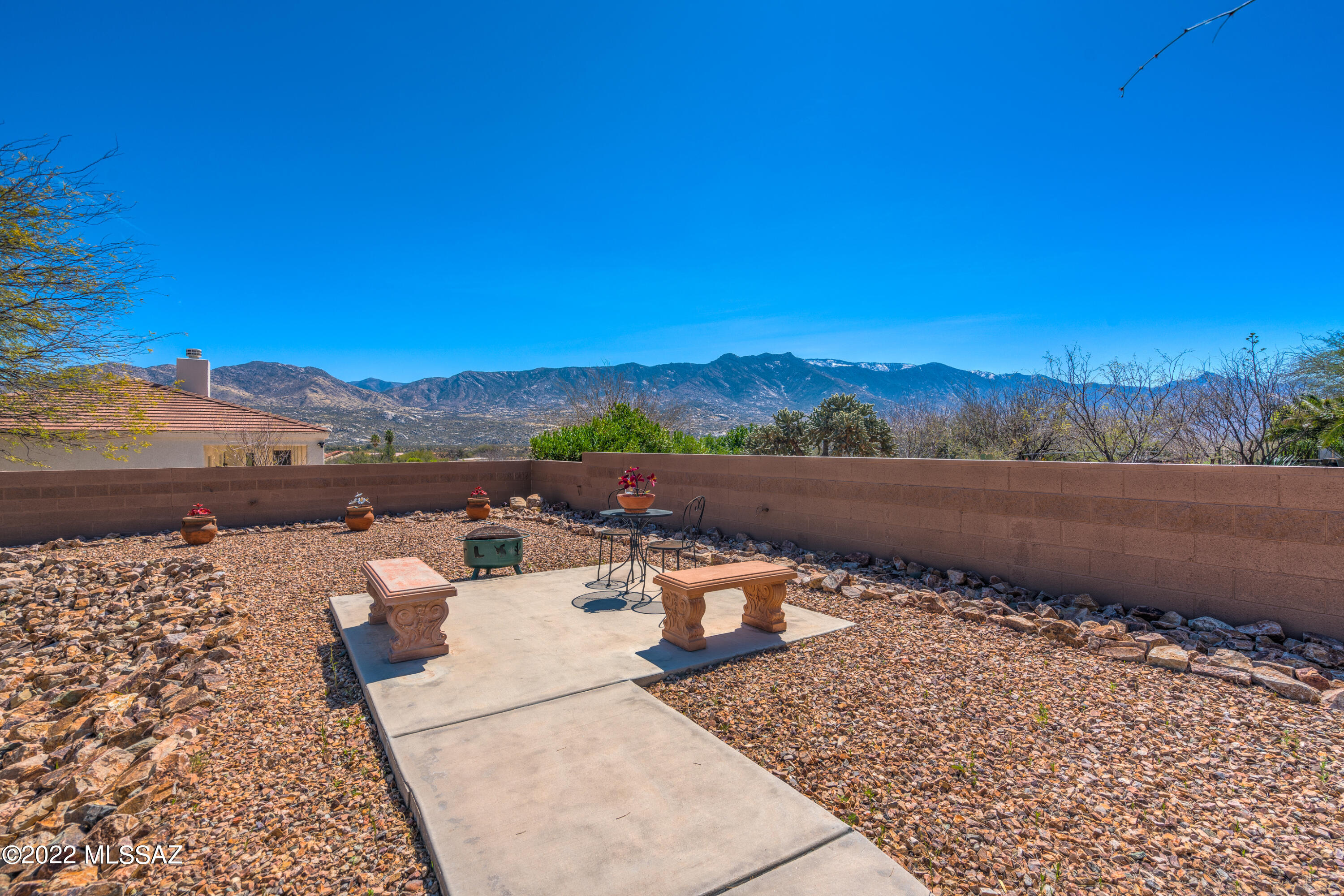 38439 S Loma Serena Drive