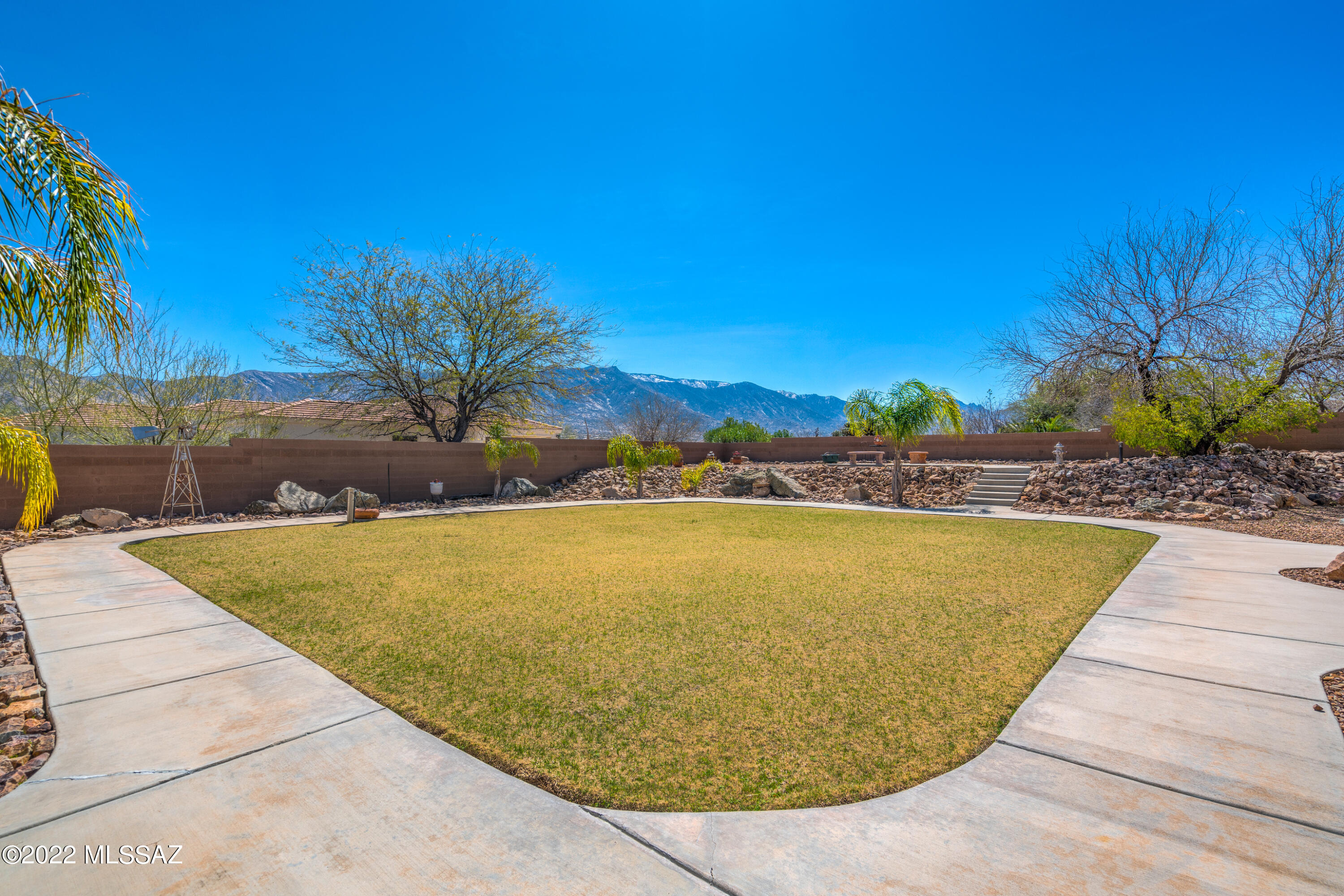 38439 S Loma Serena Drive