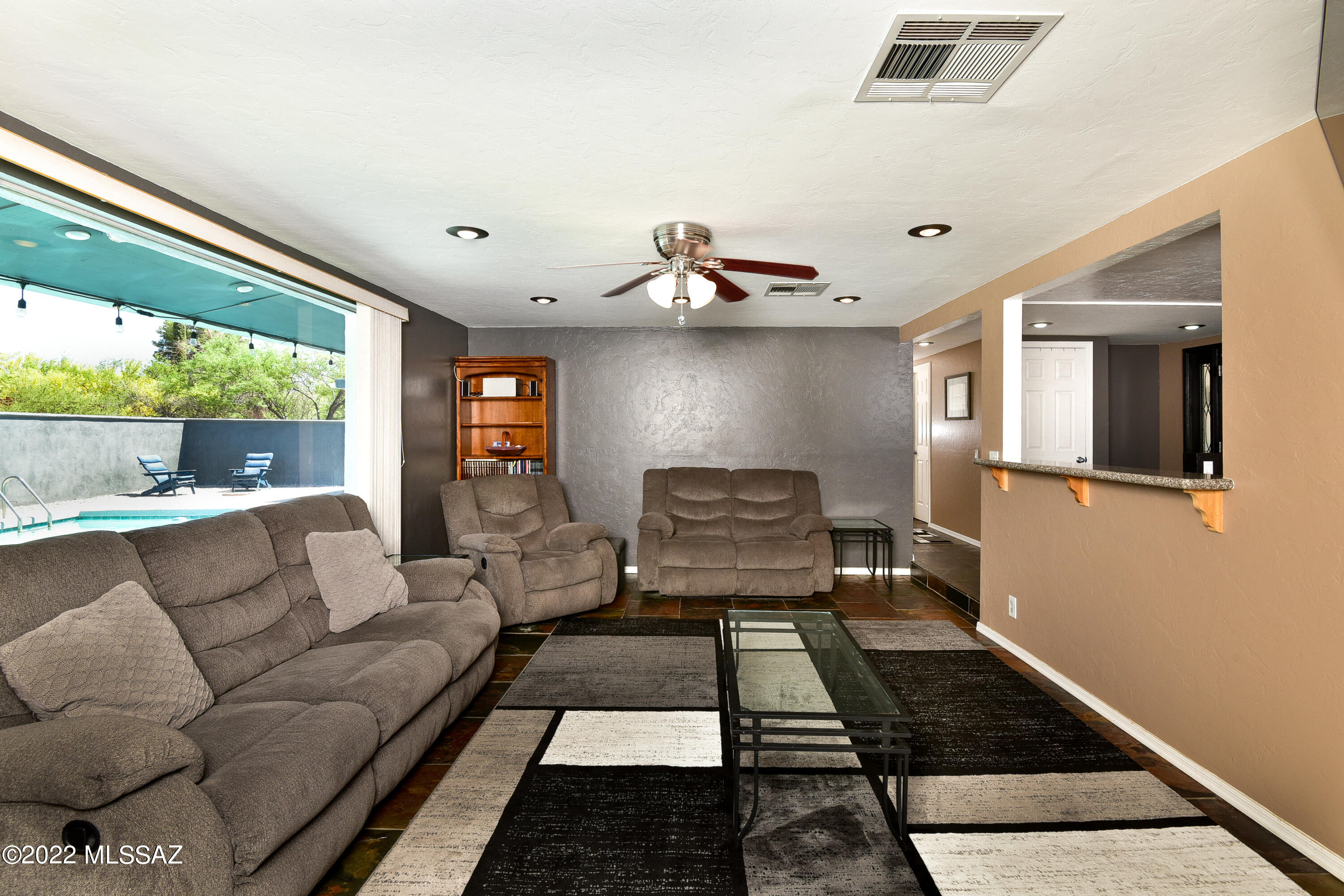 5520 N Northern Hills Drive