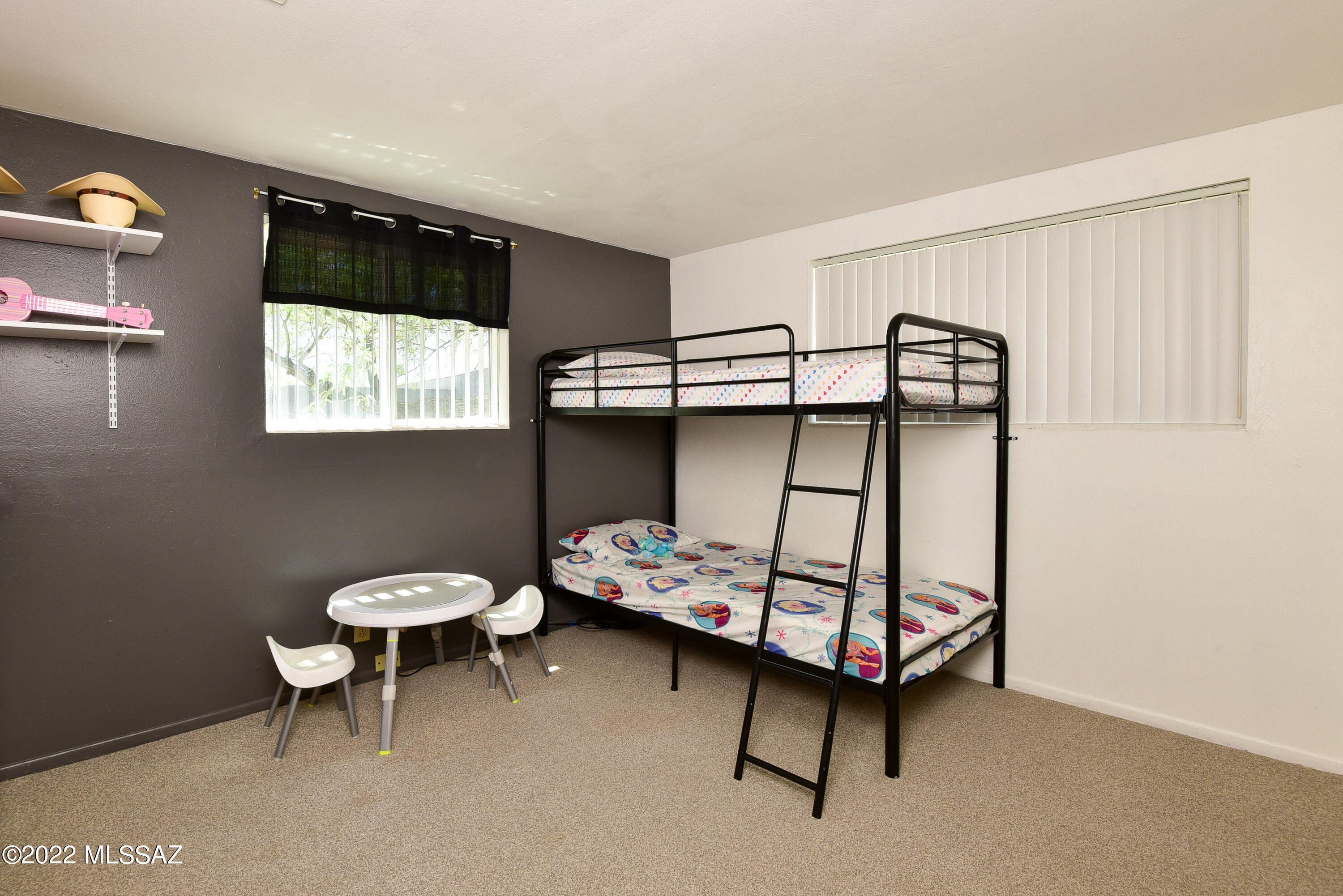 5520 N Northern Hills Drive