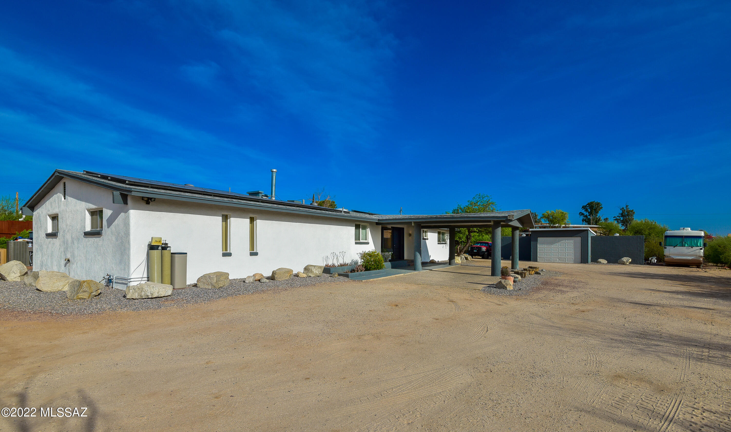 5520 N Northern Hills Drive