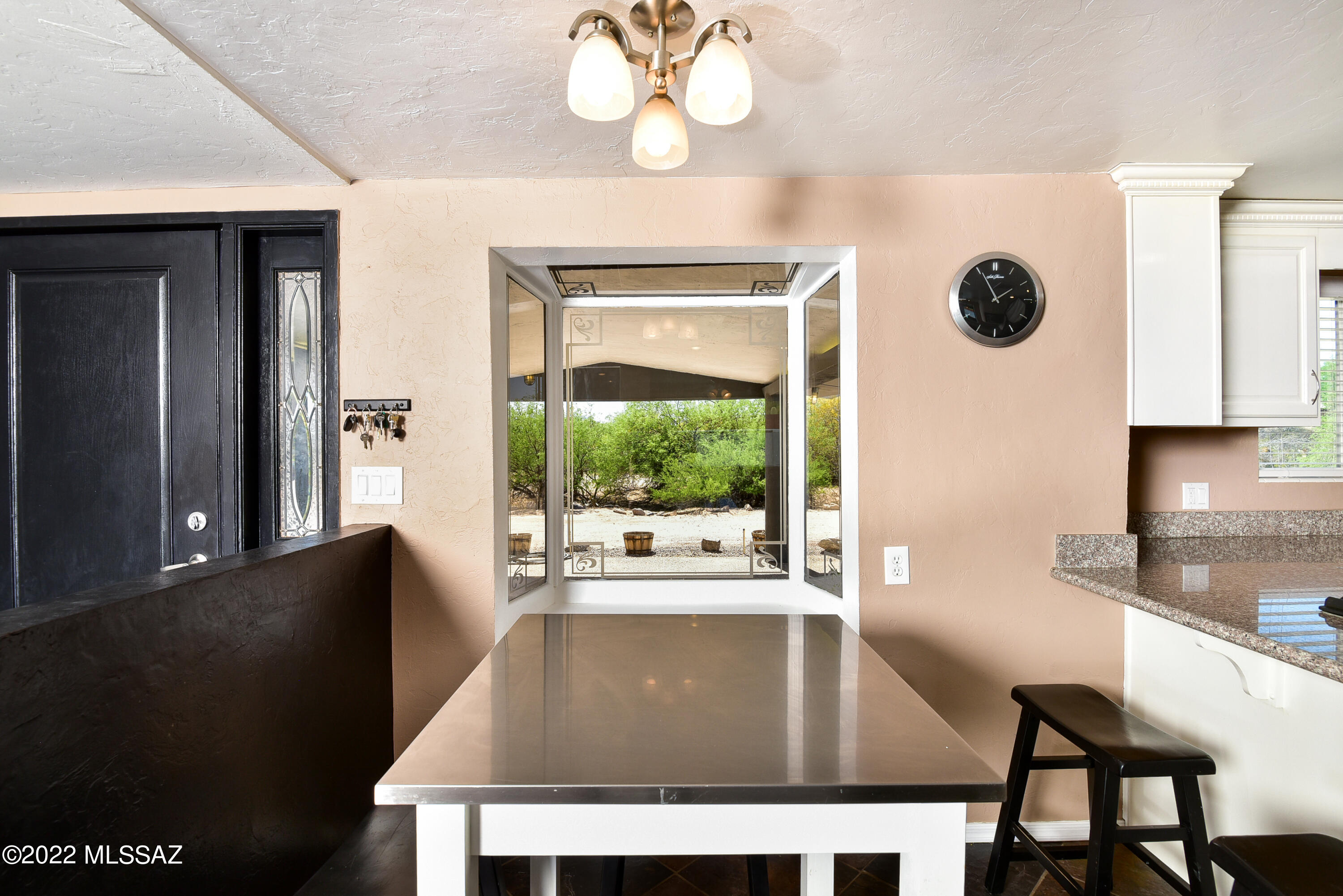 5520 N Northern Hills Drive