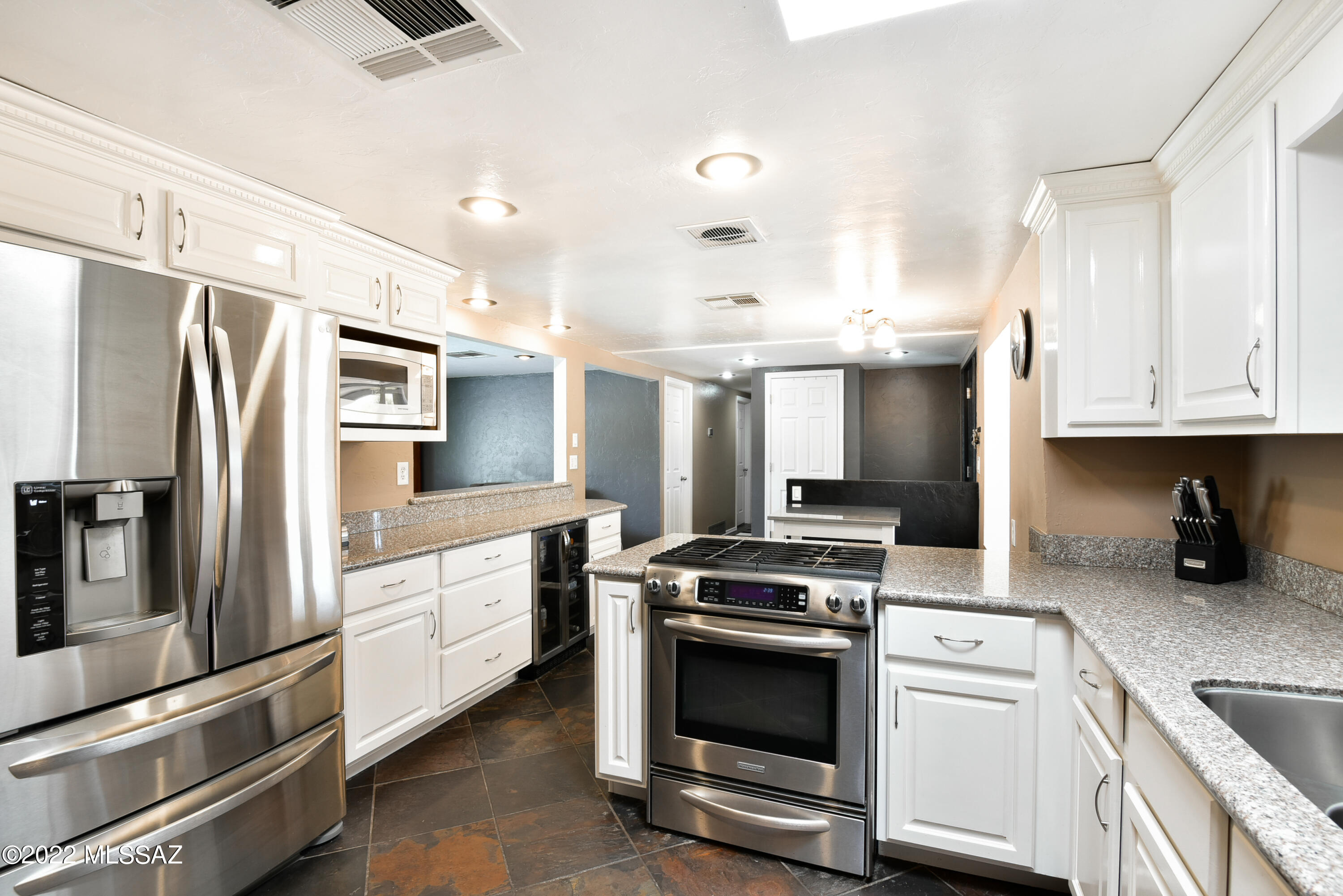 5520 N Northern Hills Drive