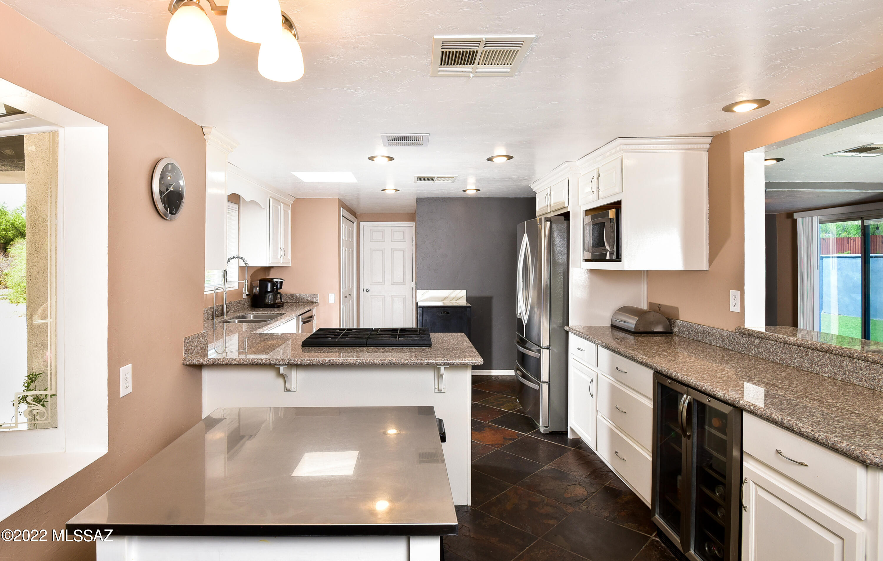 5520 N Northern Hills Drive