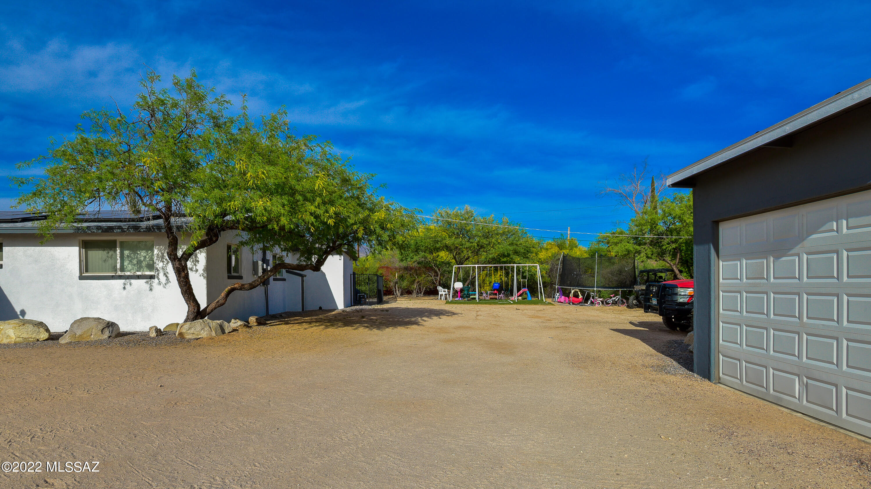 5520 N Northern Hills Drive