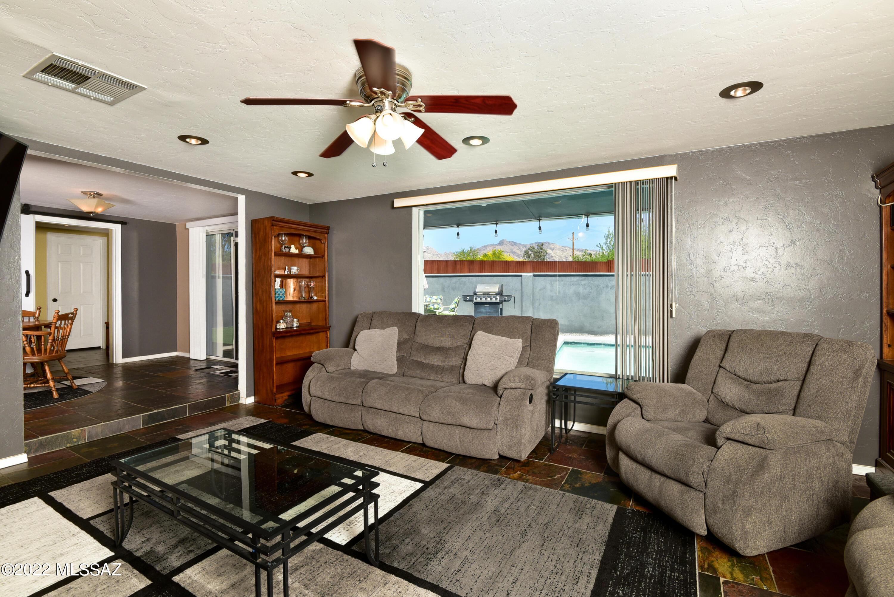 5520 N Northern Hills Drive