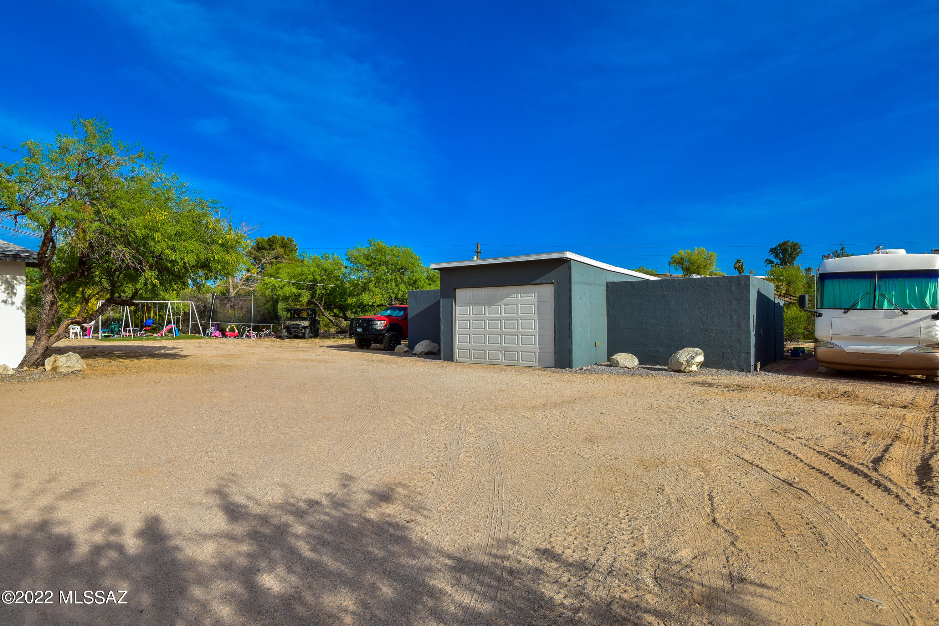 5520 N Northern Hills Drive