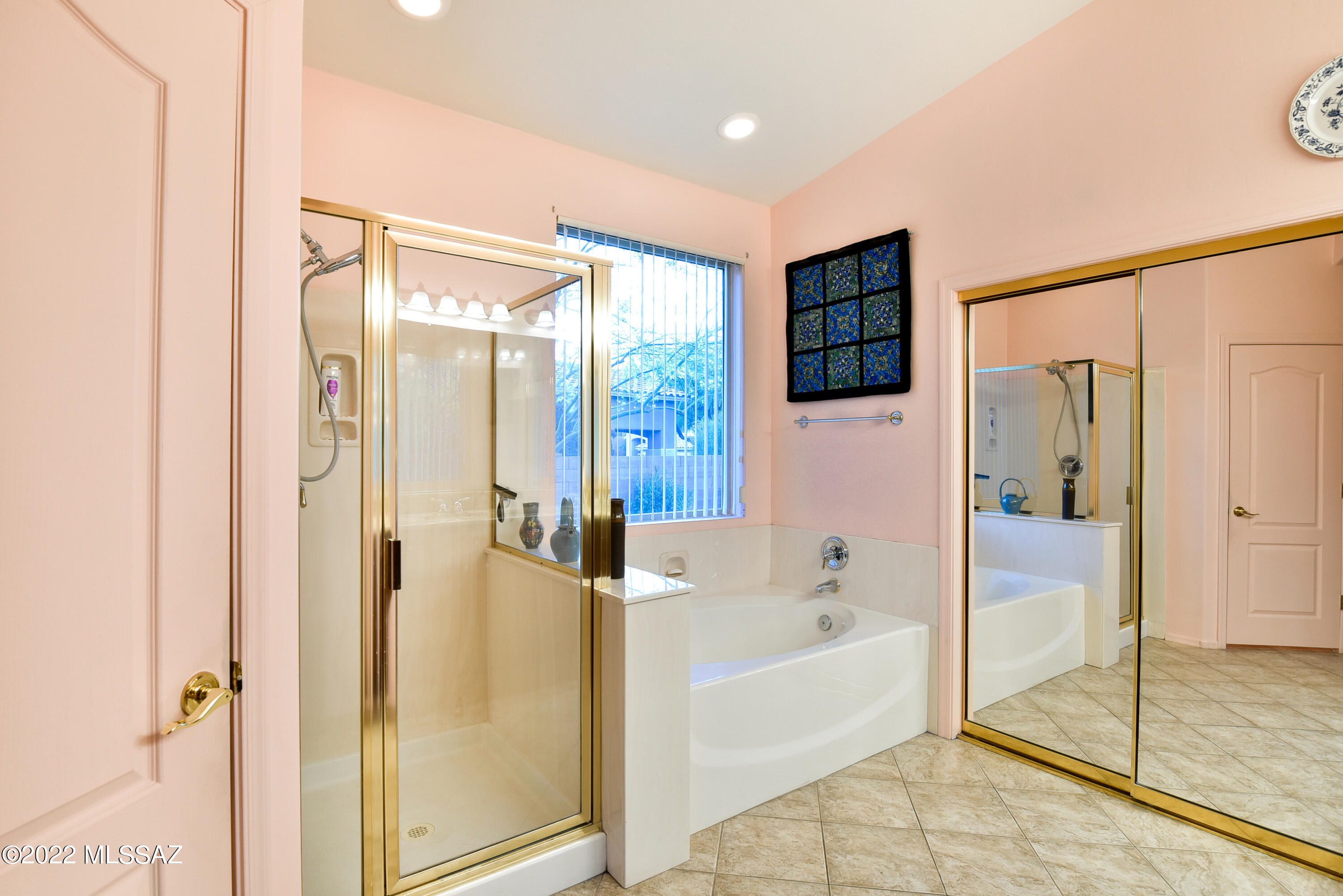 4088 N Sunset Cliff Place