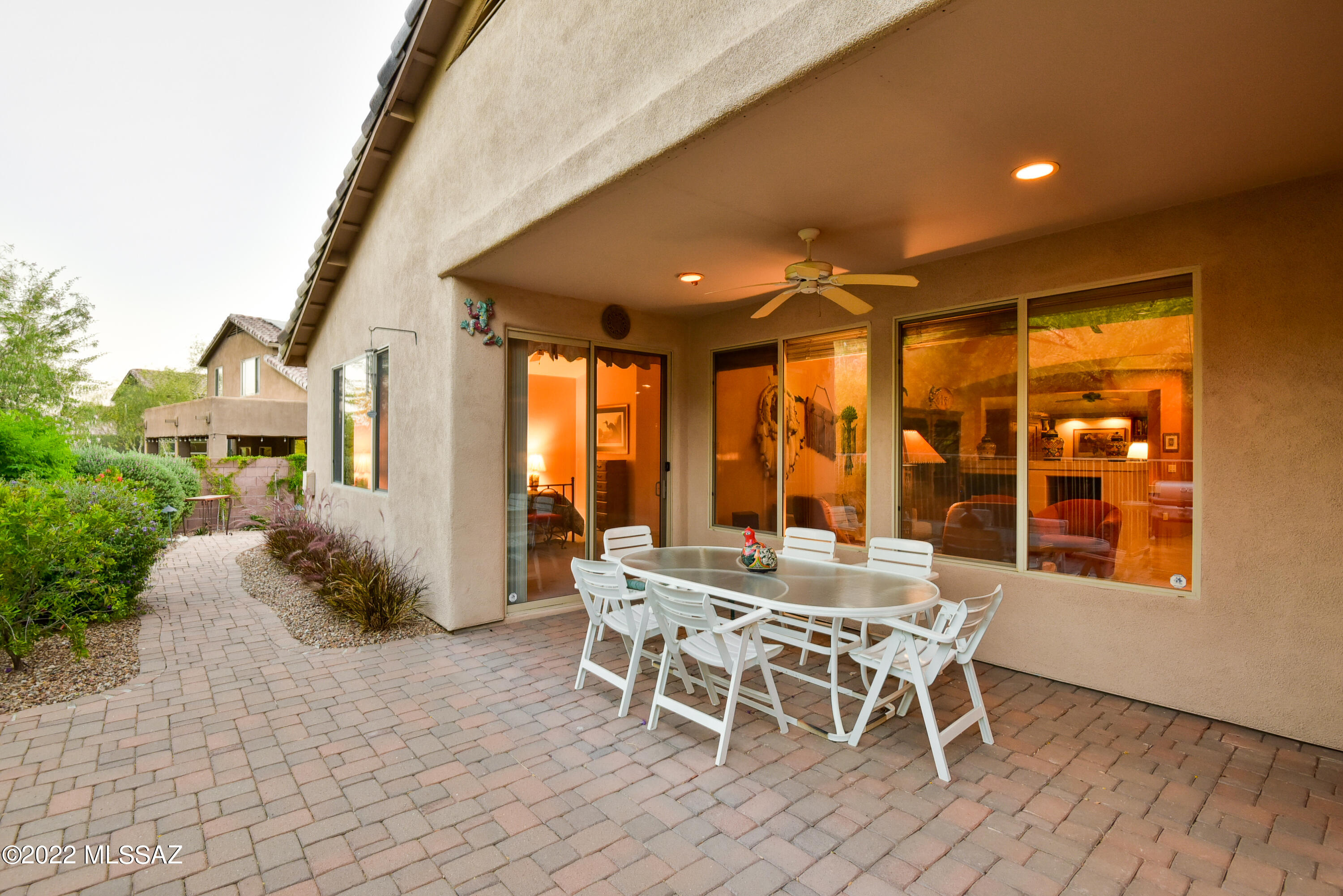 4088 N Sunset Cliff Place