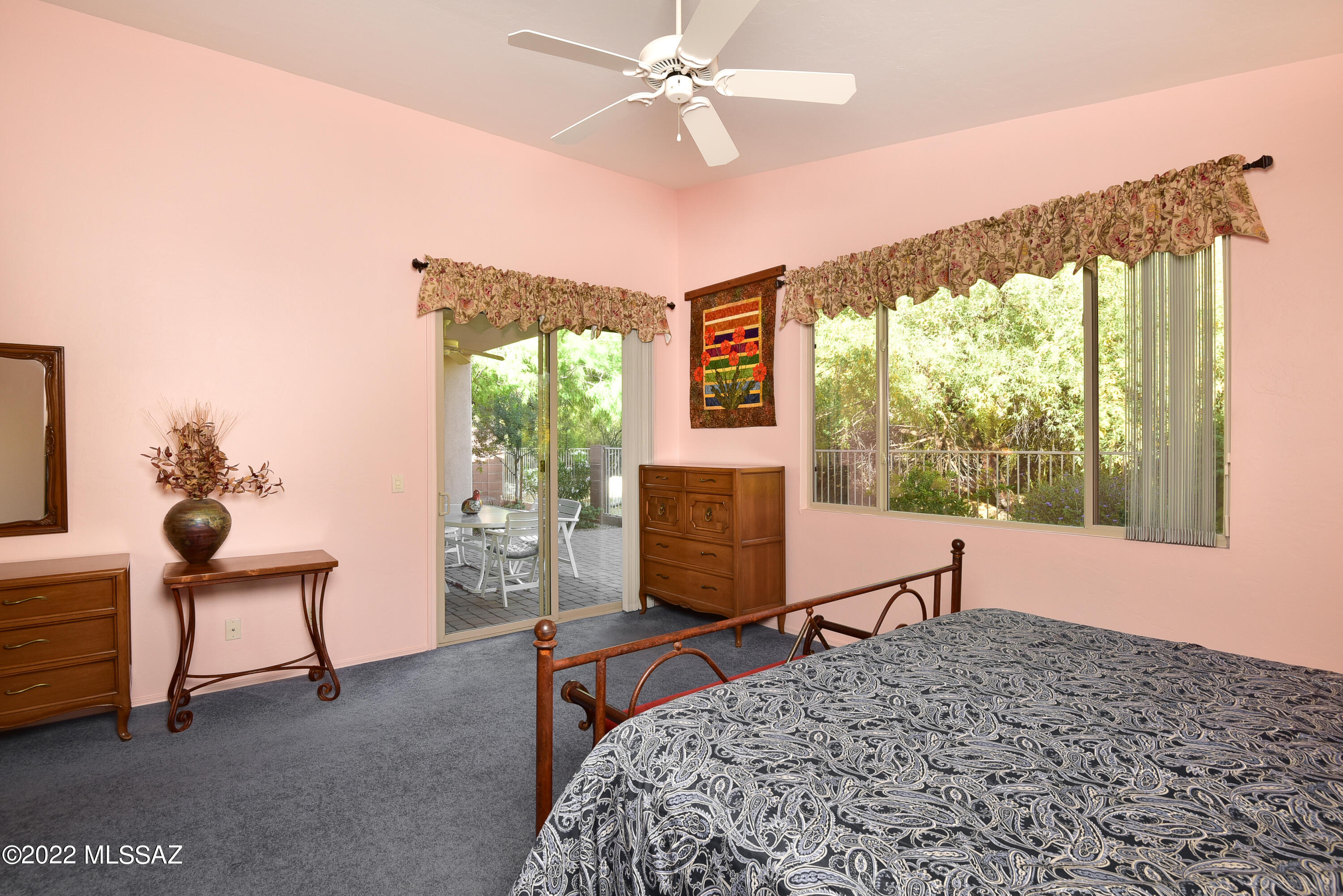 4088 N Sunset Cliff Place