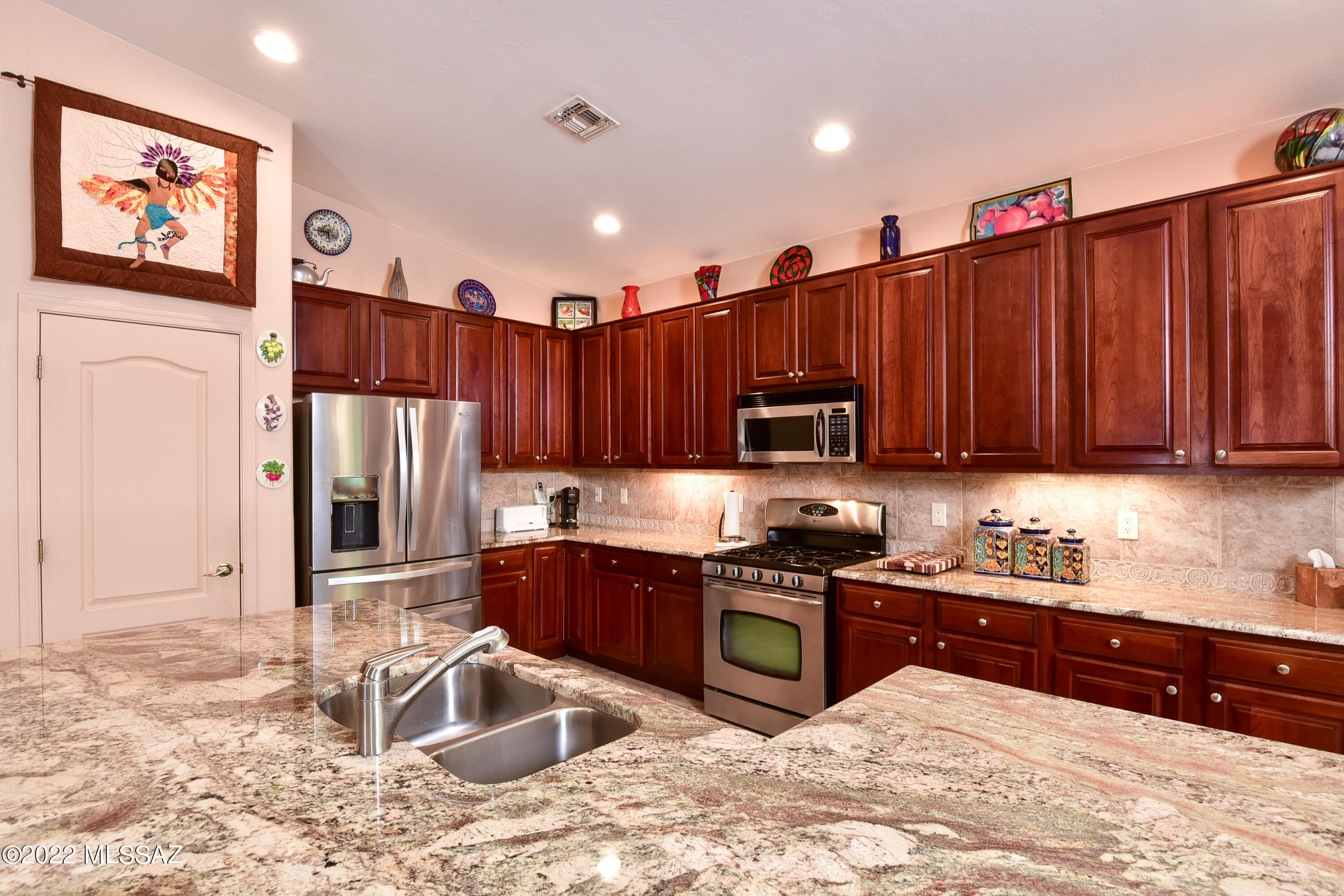 4088 N Sunset Cliff Place