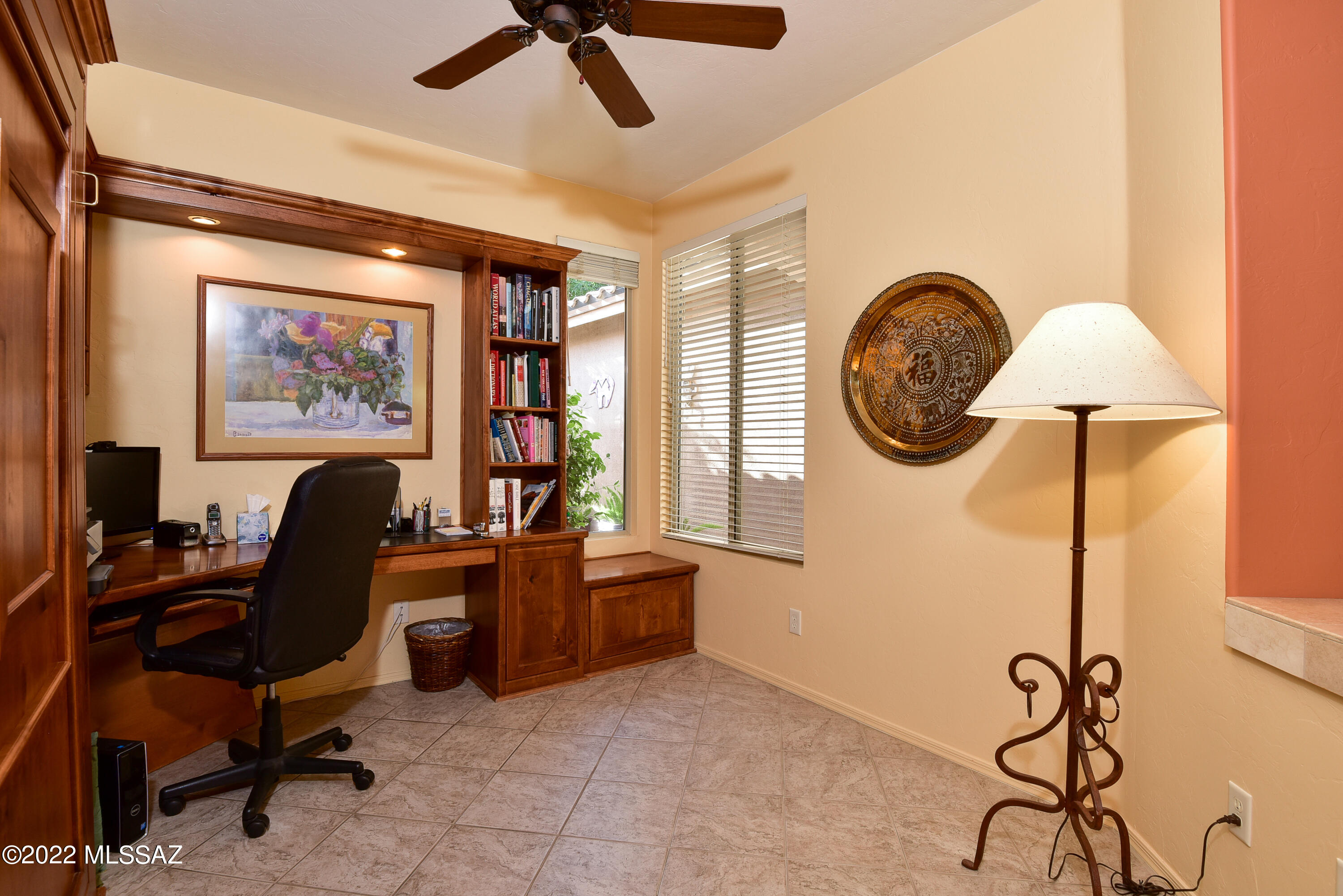 4088 N Sunset Cliff Place