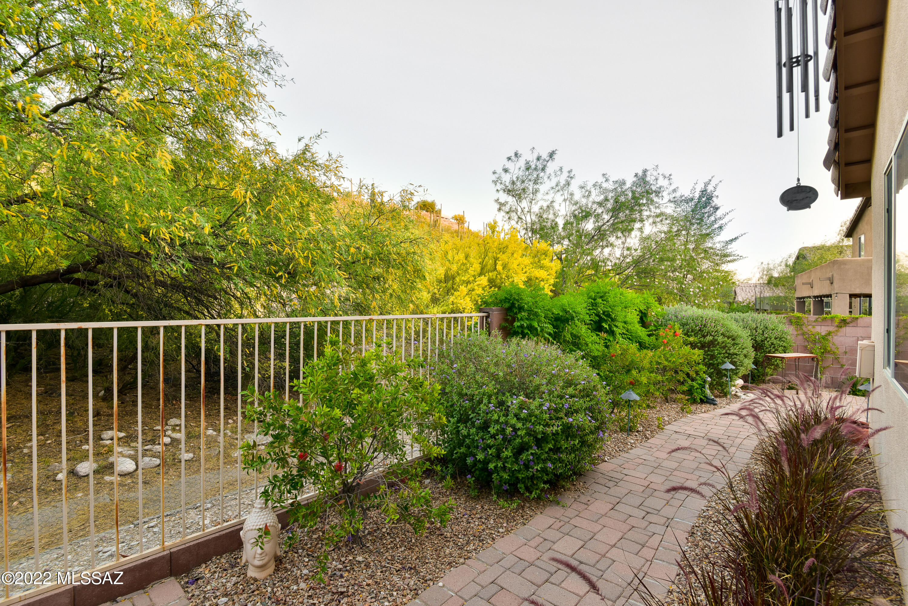 4088 N Sunset Cliff Place