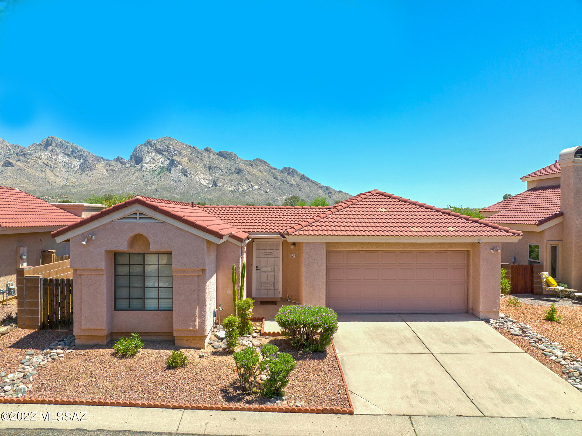 621 W Summer Rain Drive