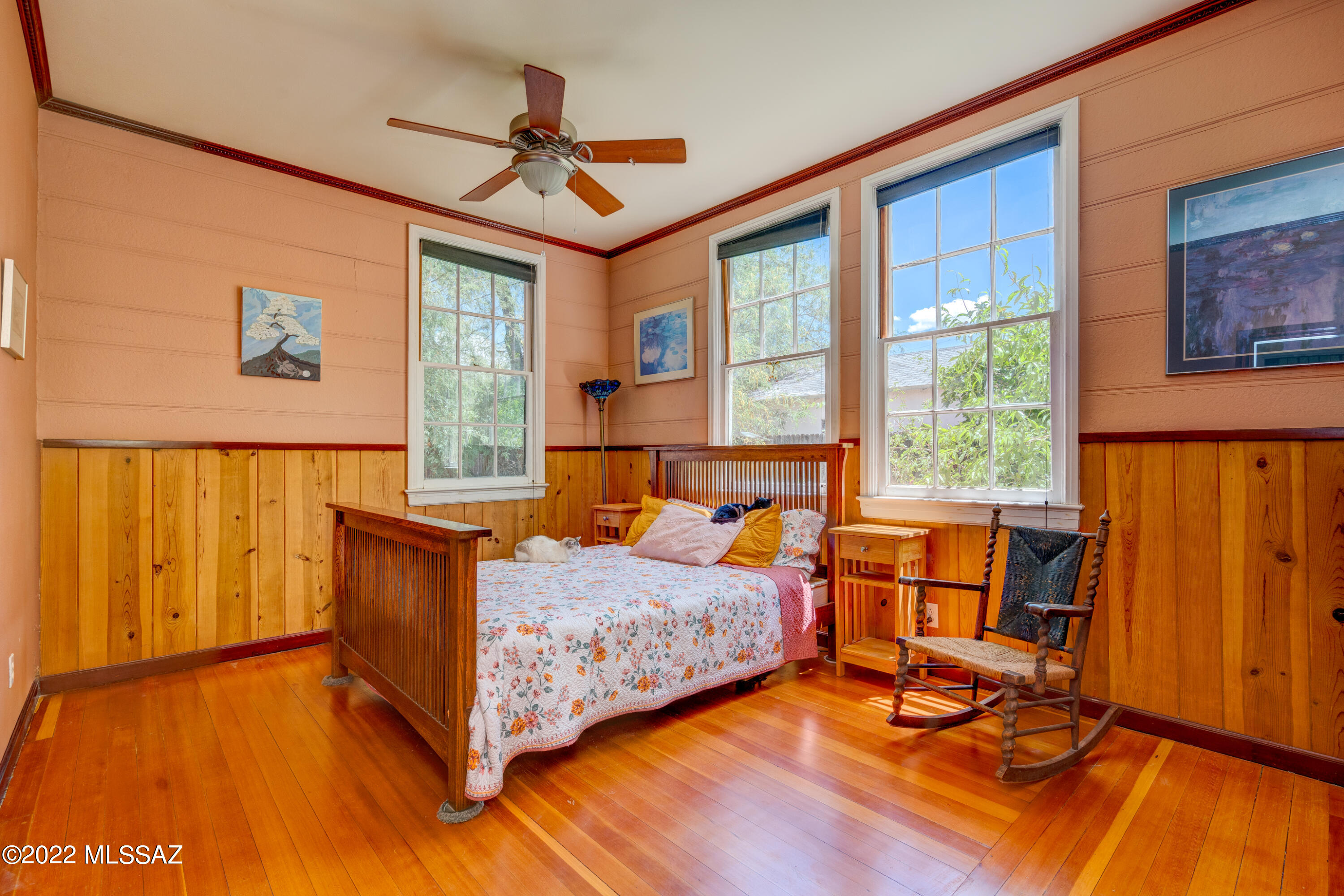 4241 E Linden Street