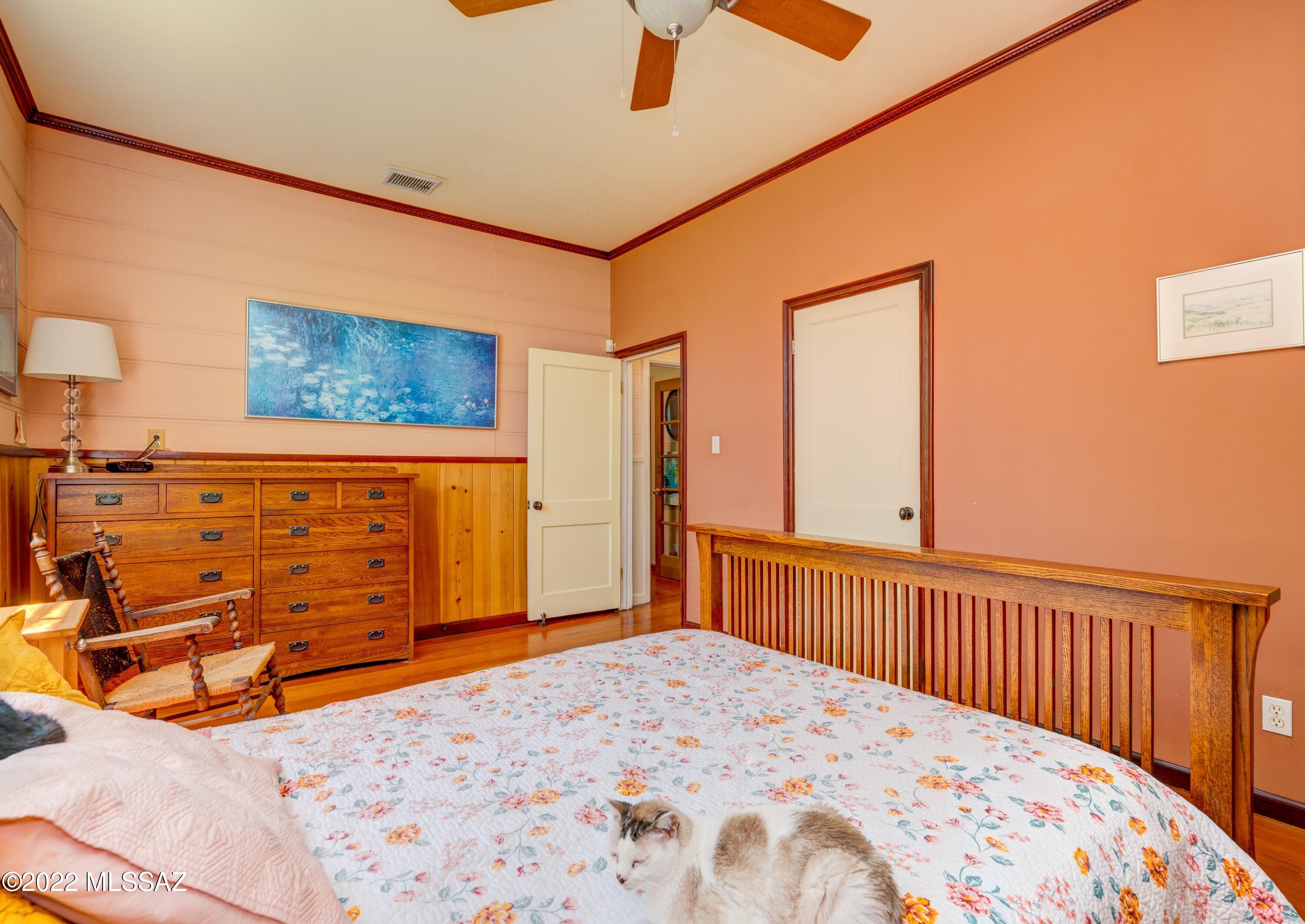 4241 E Linden Street