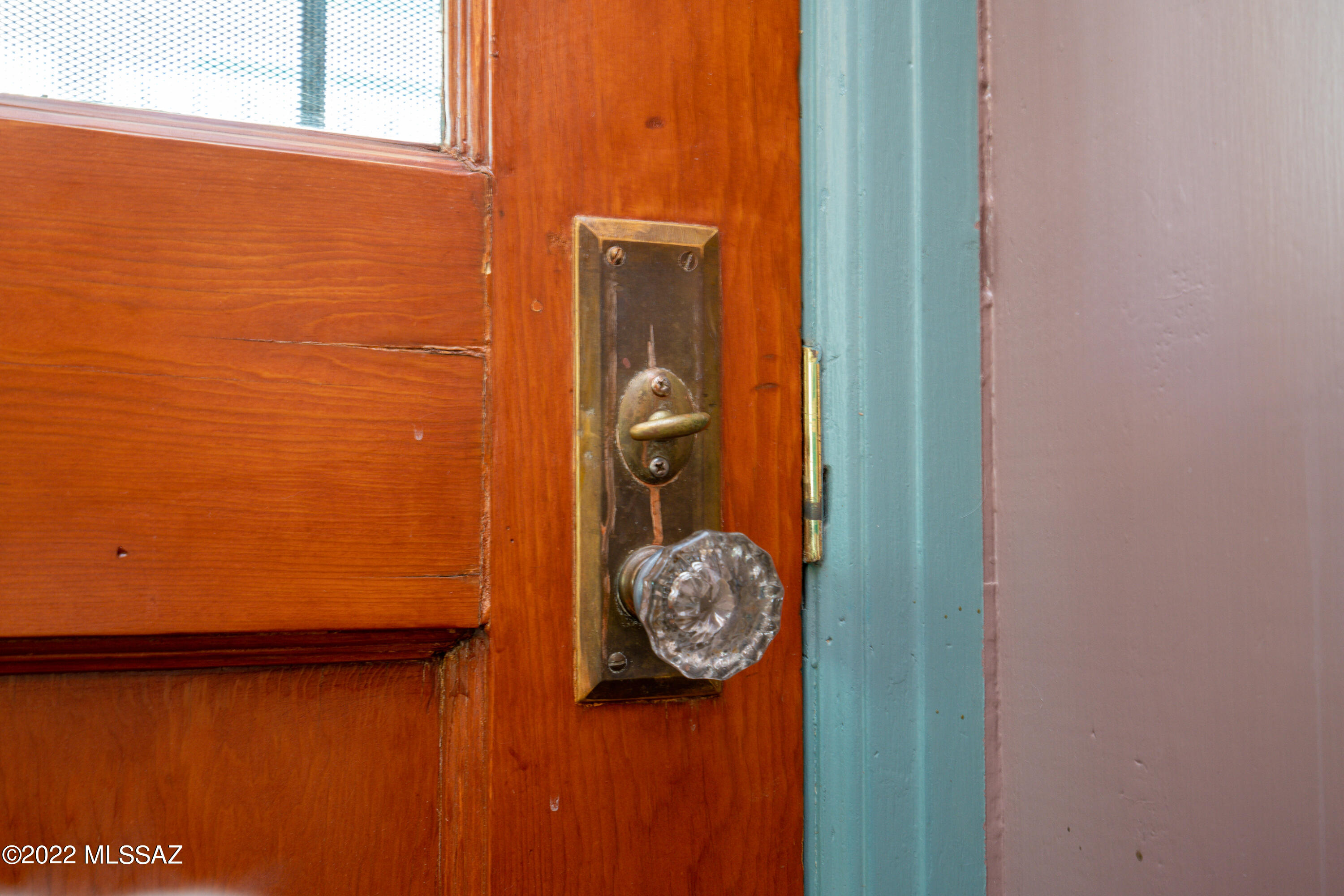 4241 E Linden Street