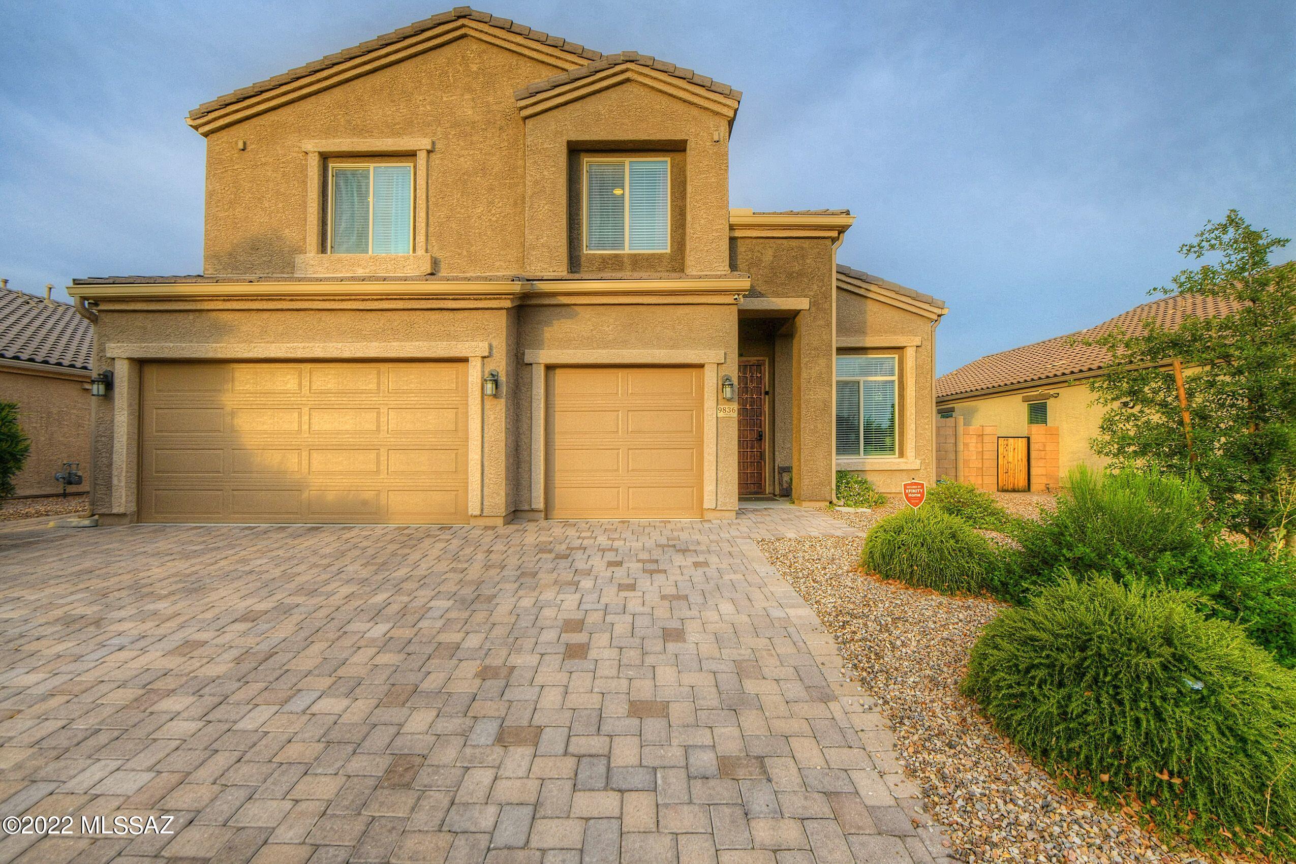 9836 N Havenwood Way