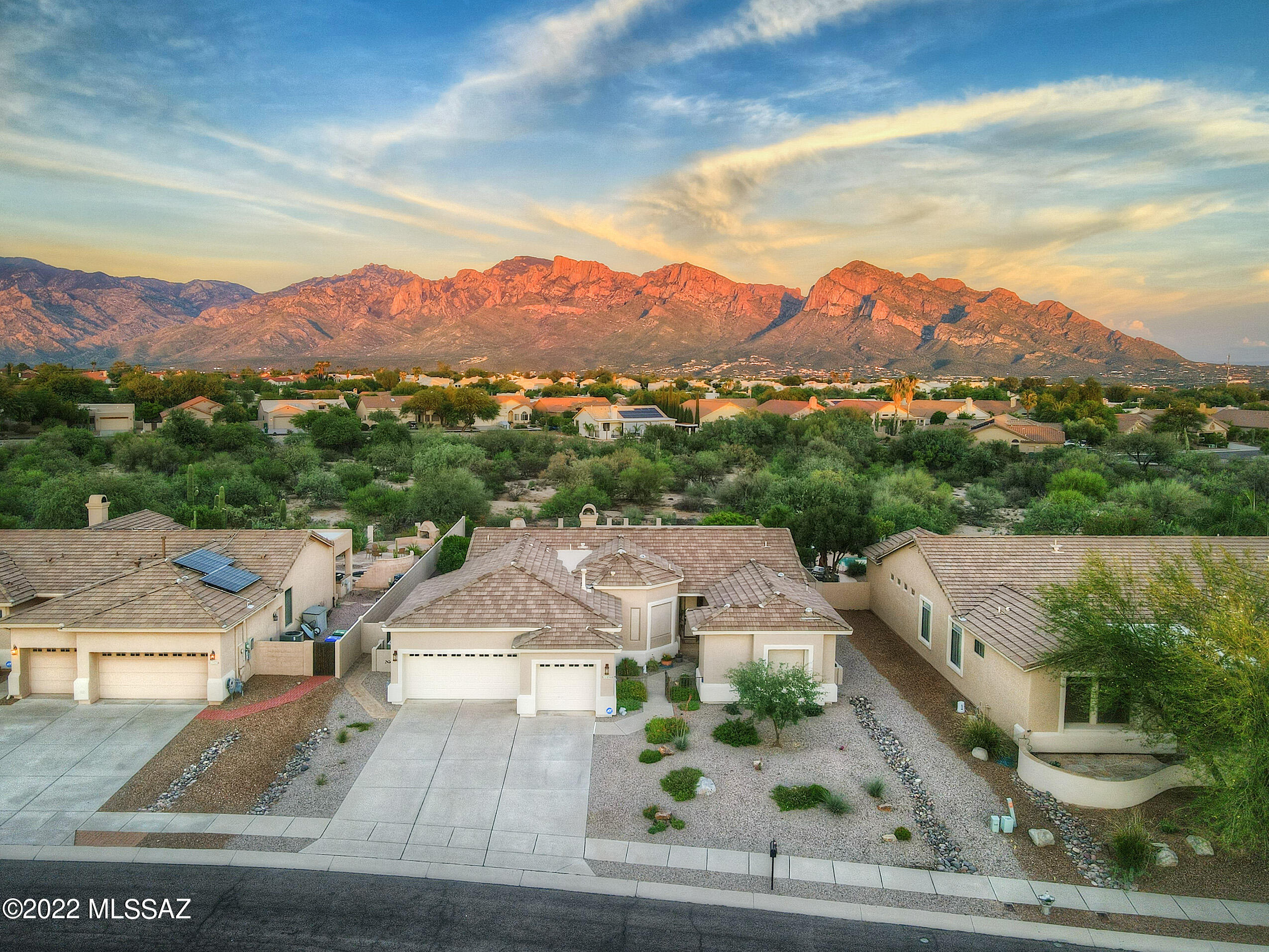 11498 N Mountain Breeze Drive