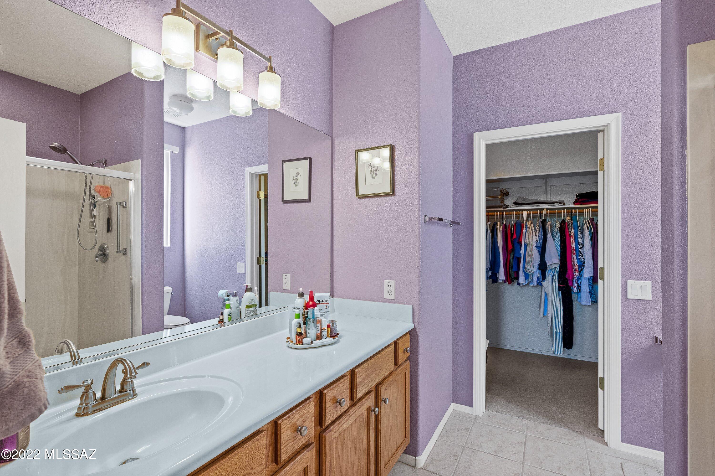 9541 N Twinkling Shadows Way