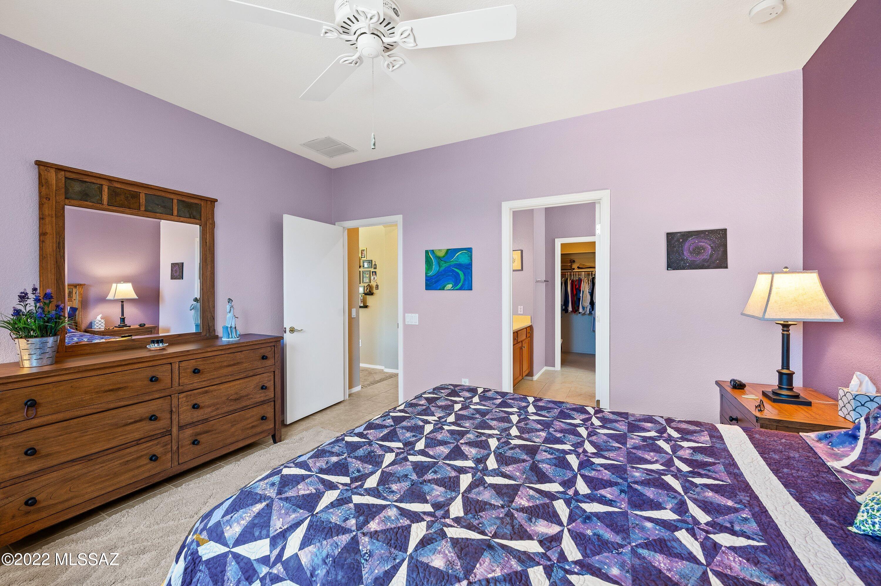 9541 N Twinkling Shadows Way