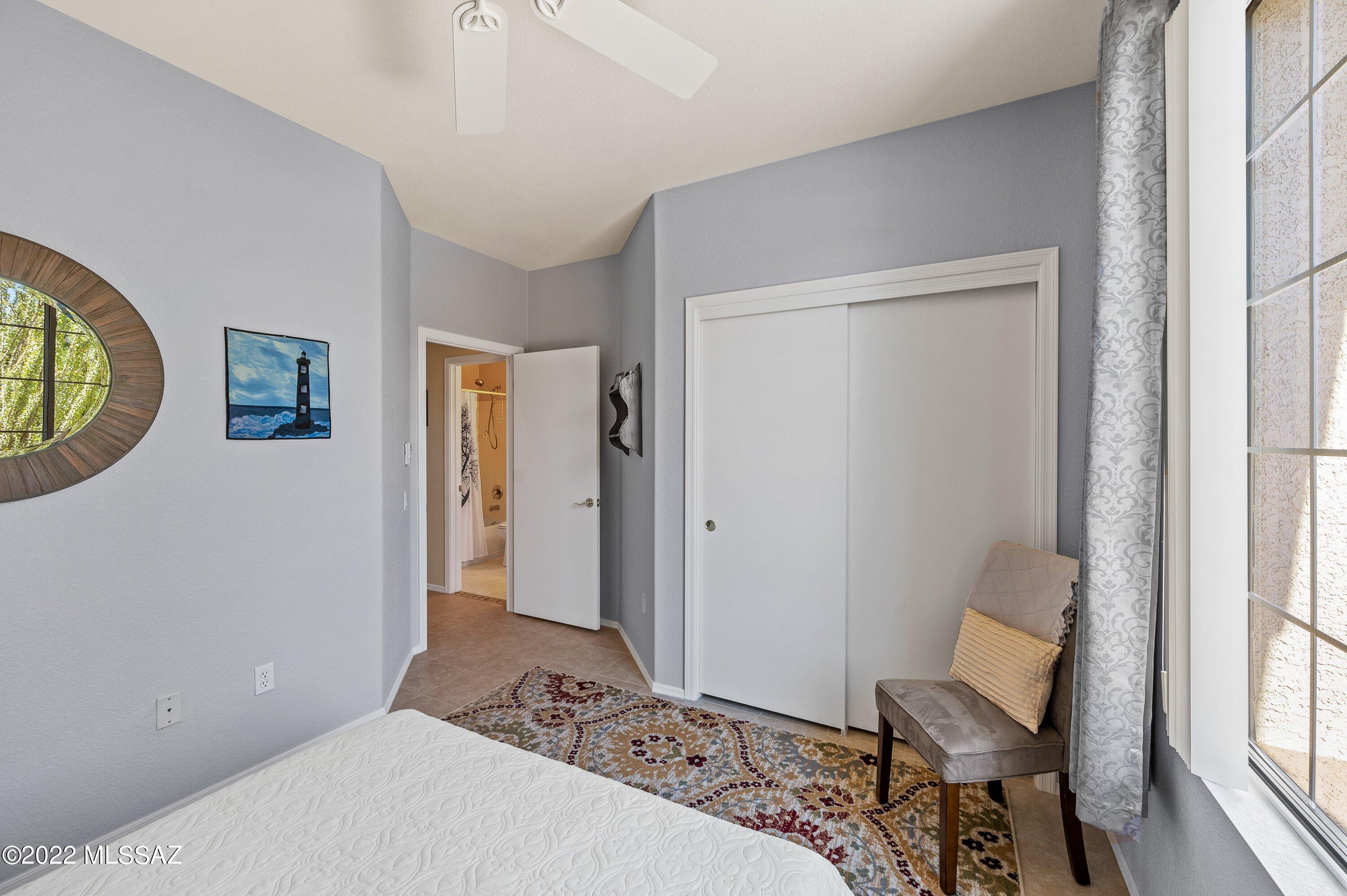 9541 N Twinkling Shadows Way