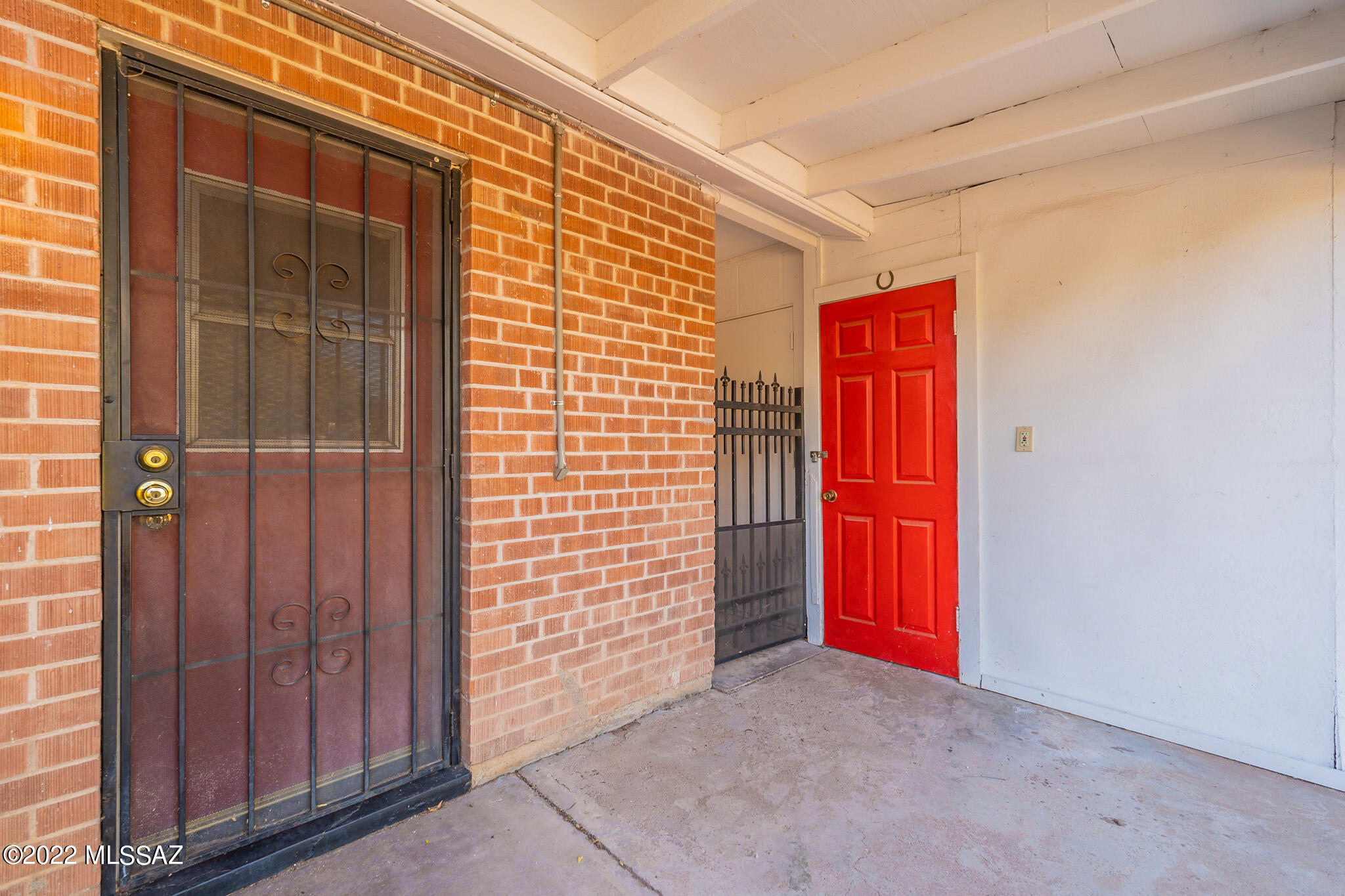 4233 E Linden Street