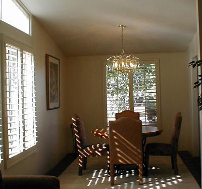 1530 W Calle Del Media