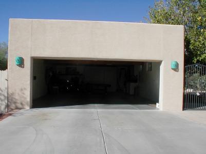 1530 W Calle Del Media