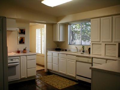 1530 W Calle Del Media