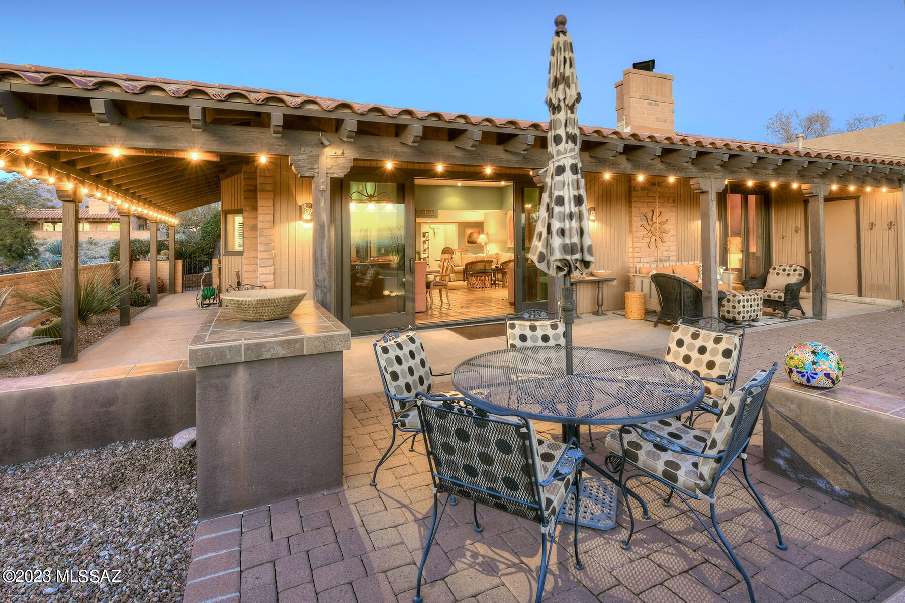 6830 E Loma Del Bribon