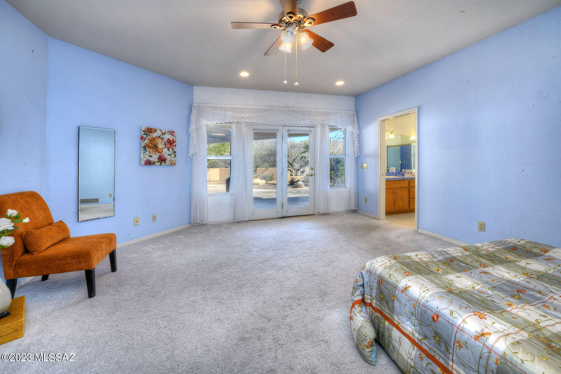 4910 N Avenida De Suzenu