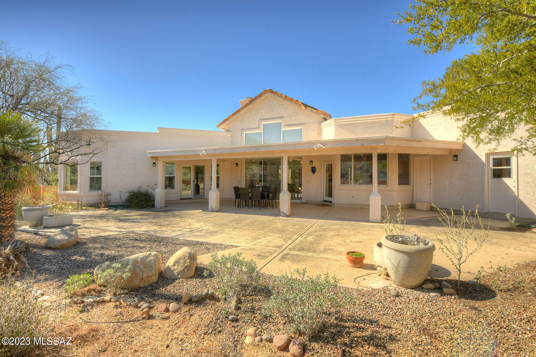 4910 N Avenida De Suzenu