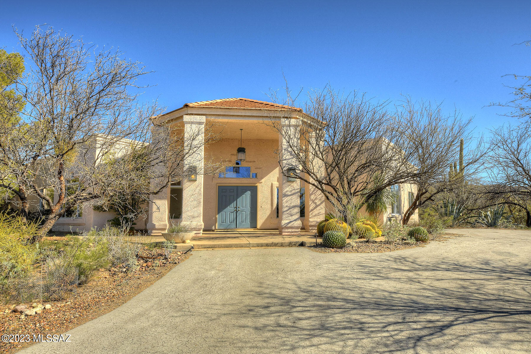 4910 N Avenida De Suzenu