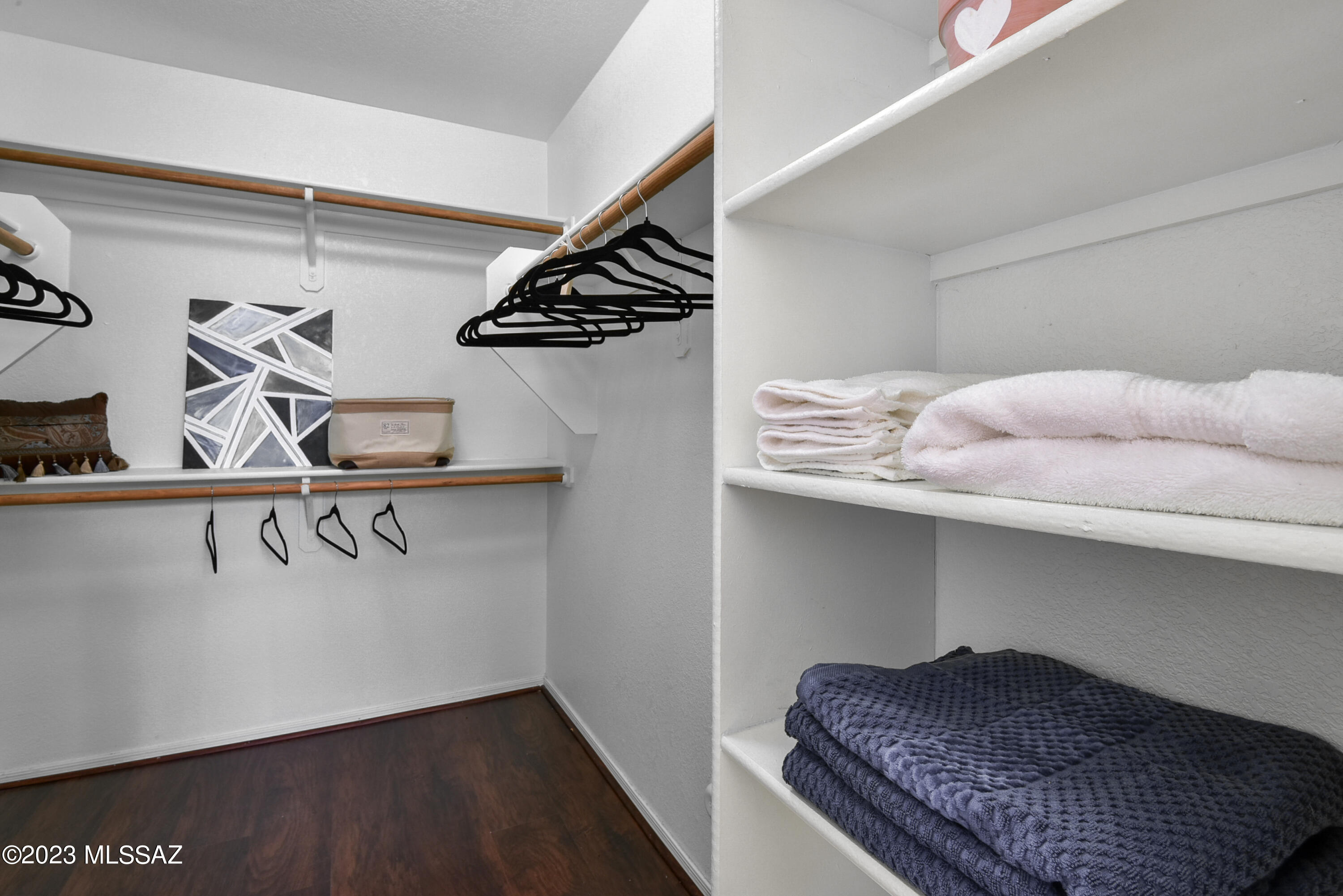 2248 W Frostwood Lane