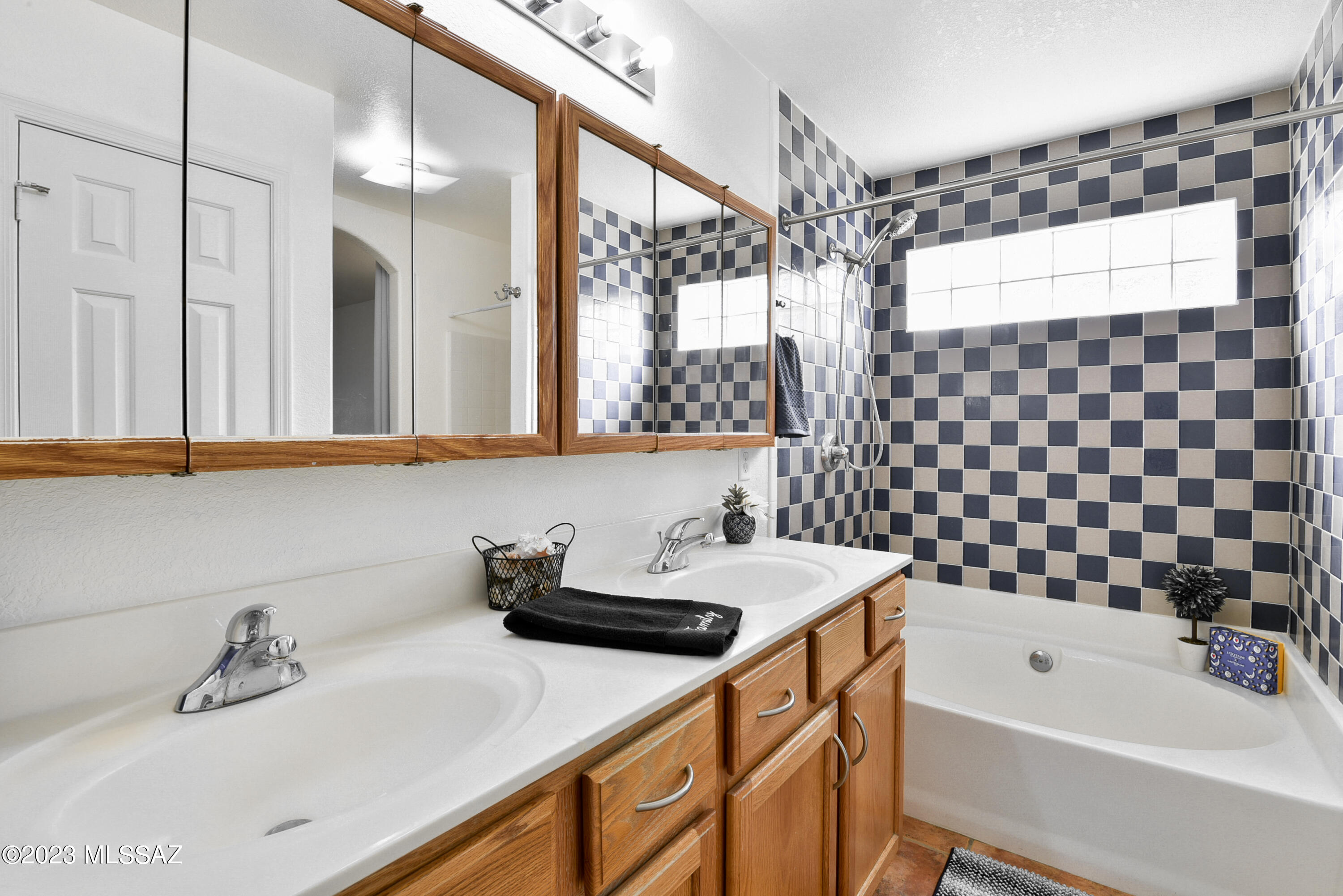 2248 W Frostwood Lane