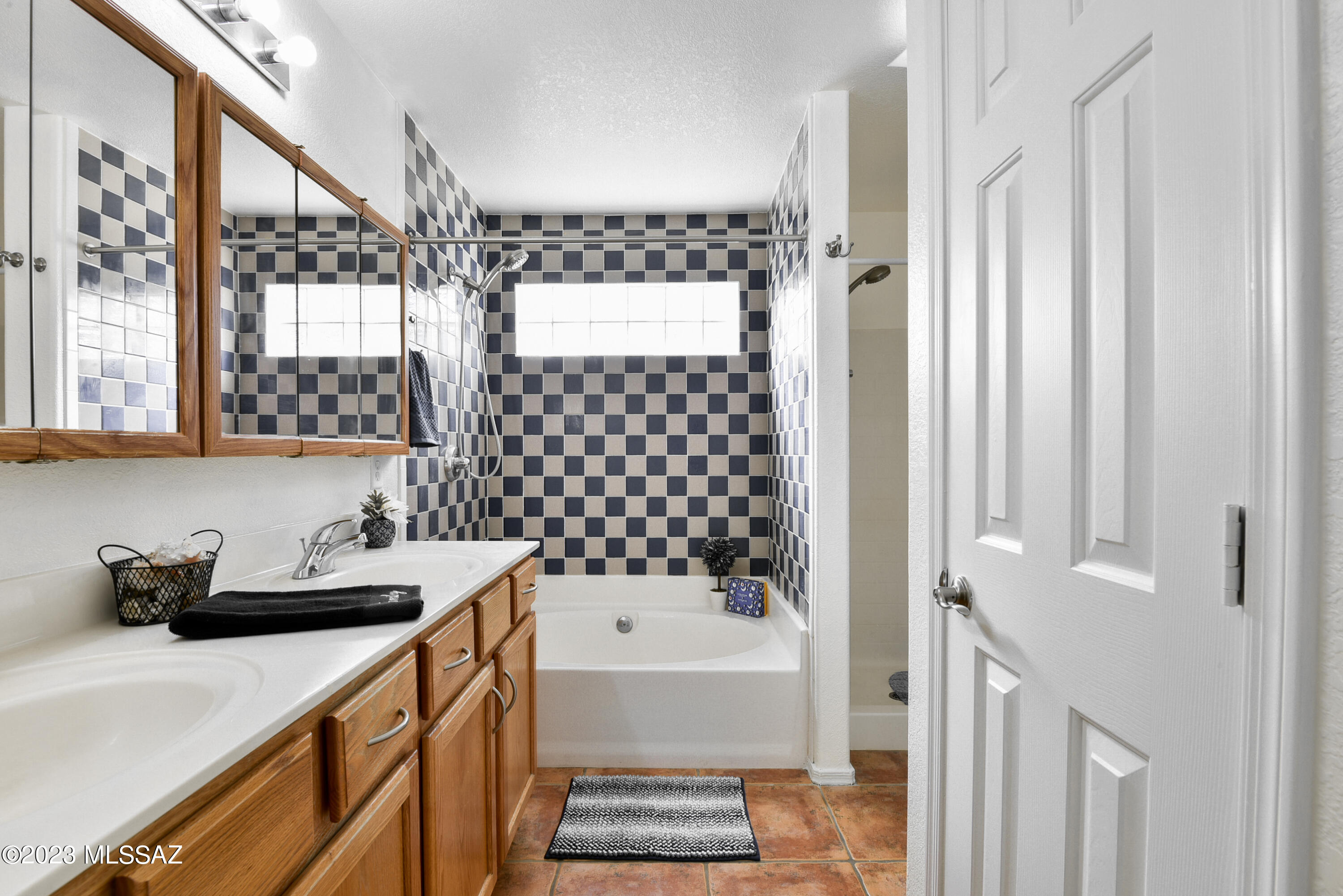 2248 W Frostwood Lane