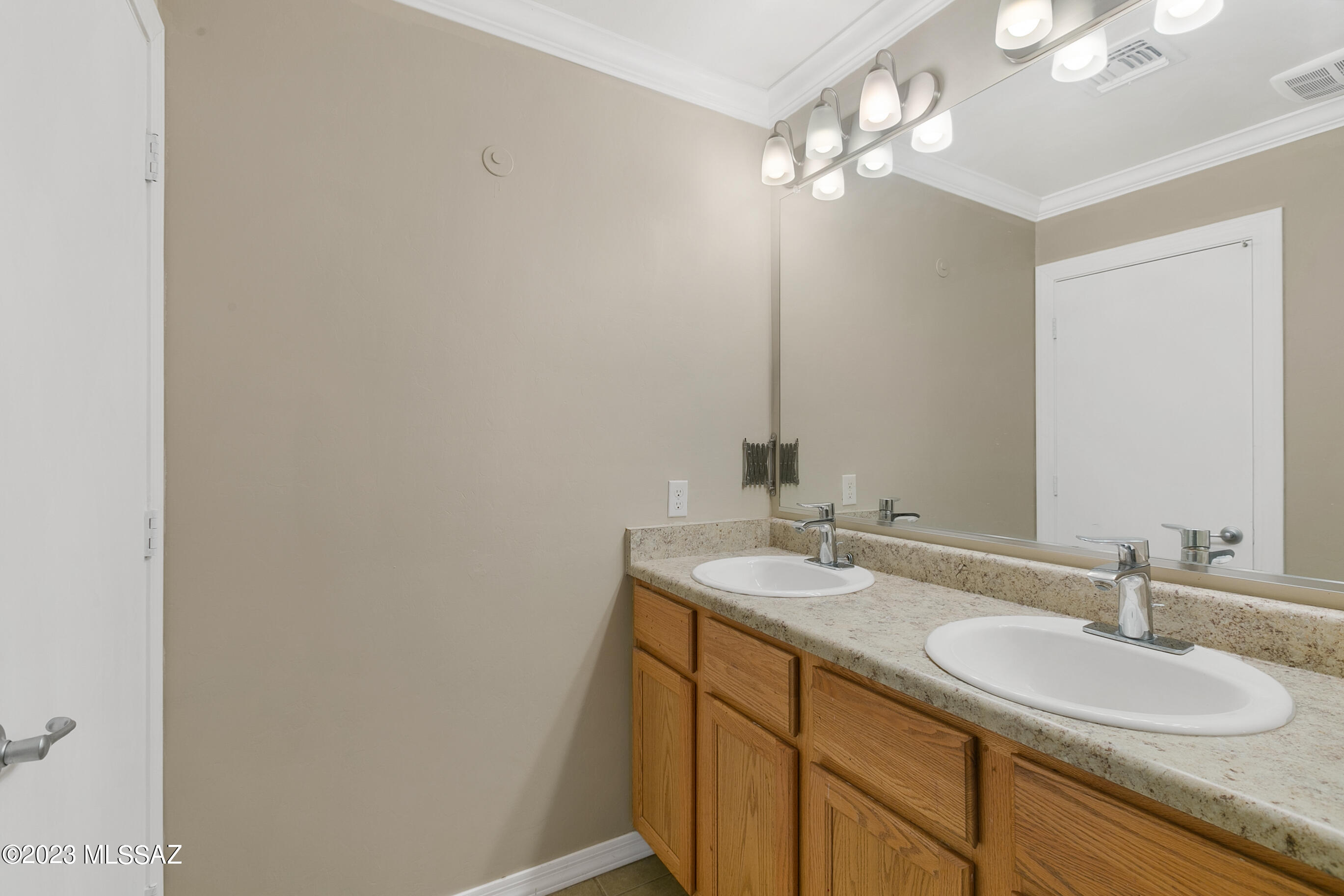 4981 S Celta Vigo Court