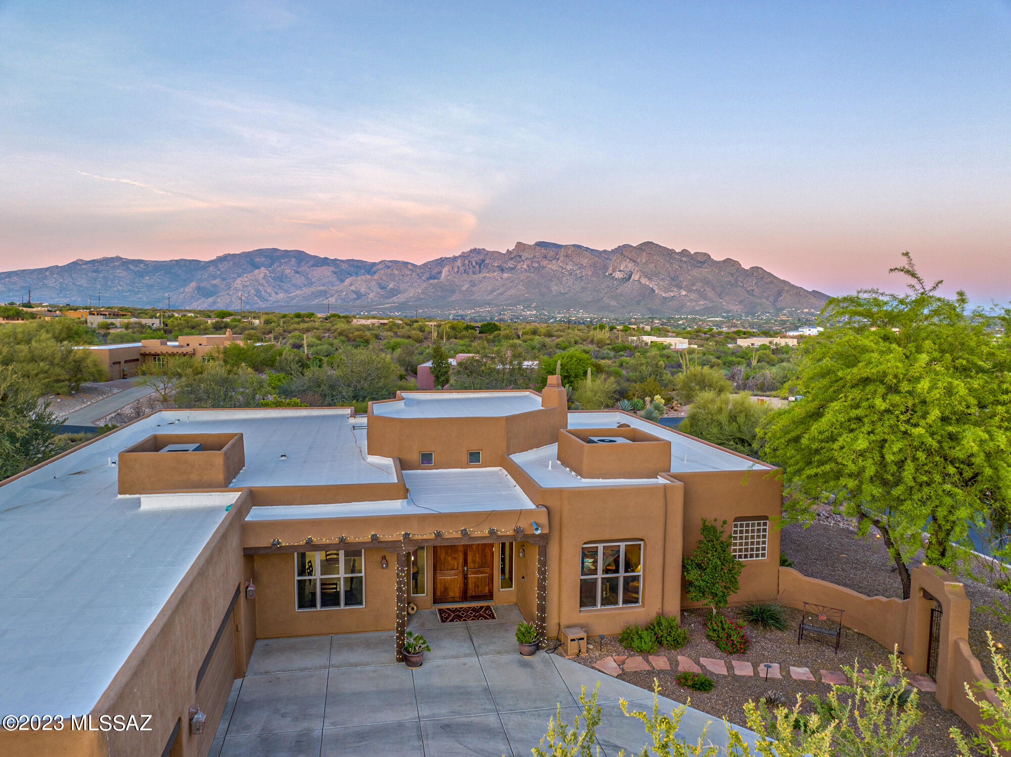 2412 W Ogle Wash Place