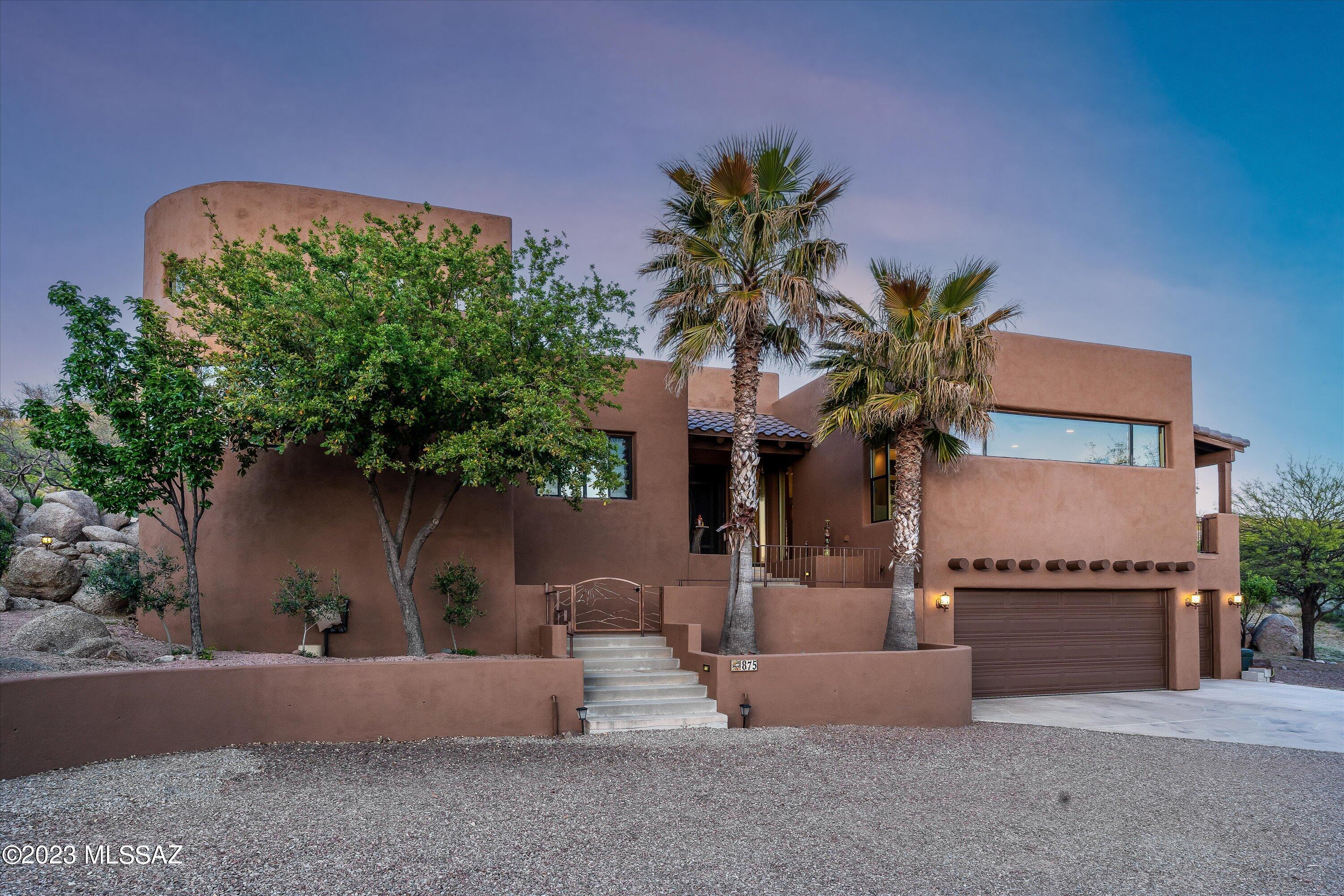 875 N Oakcliffe Court