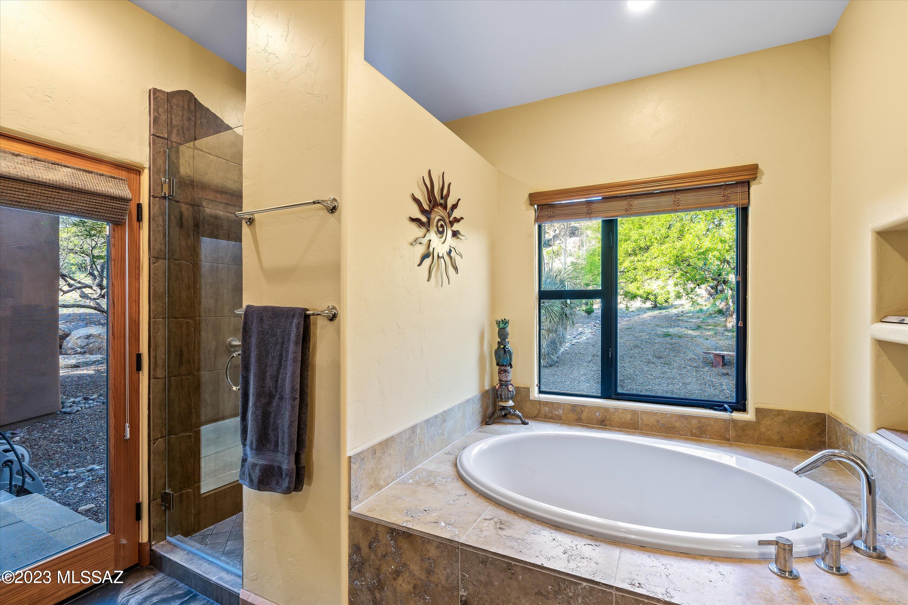 875 N Oakcliffe Court