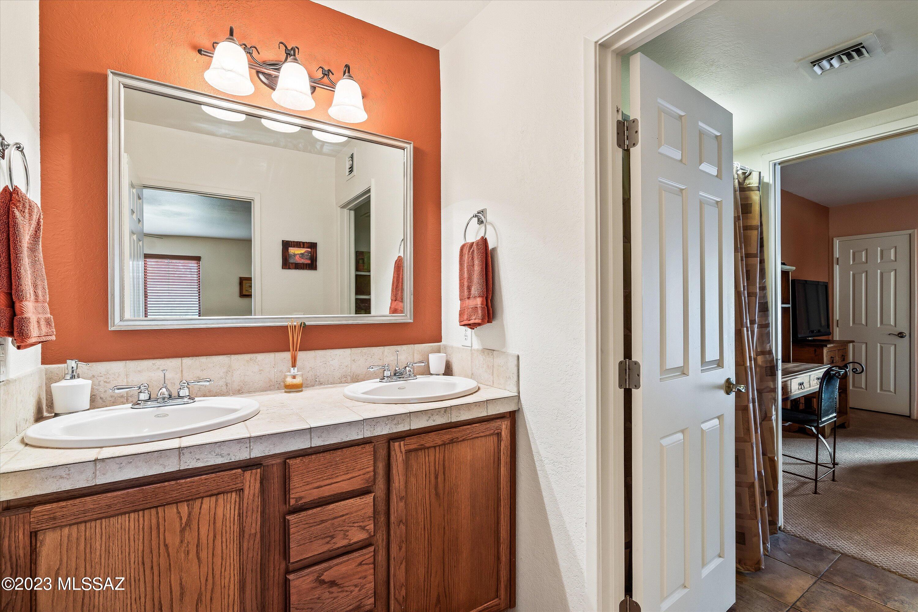 5051 N Sabino Canyon Road Unit: 1232