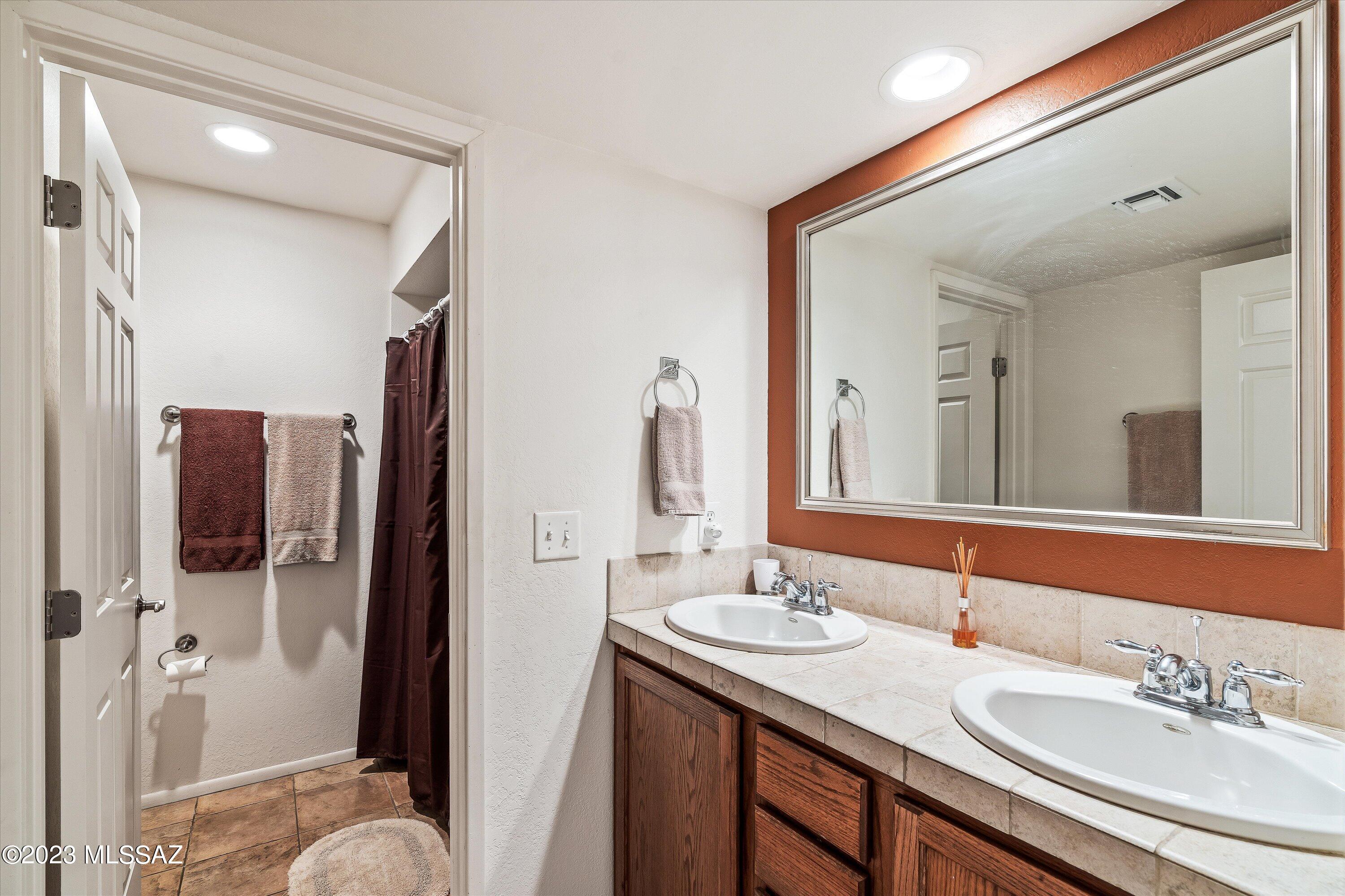 5051 N Sabino Canyon Road Unit: 1232