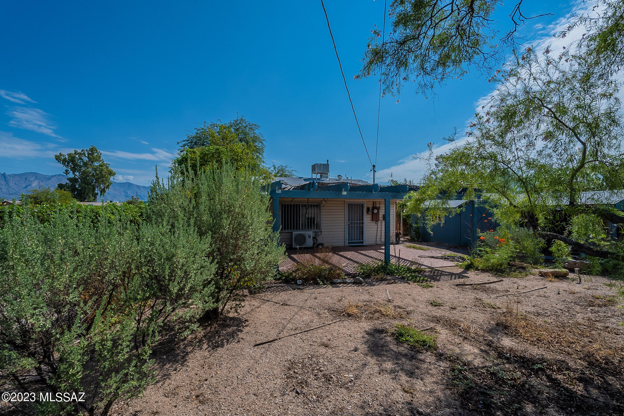 2225 N Hampton Street