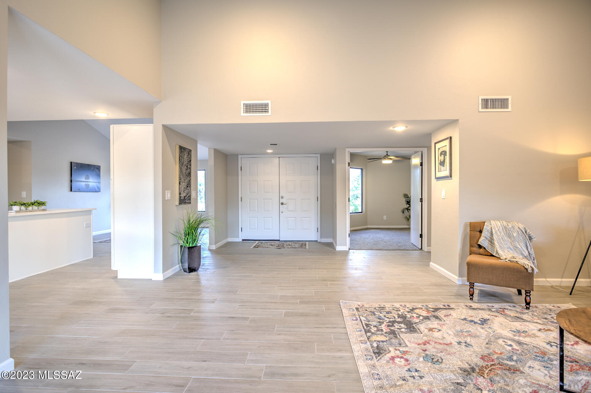 4611 N Shinumo Drive