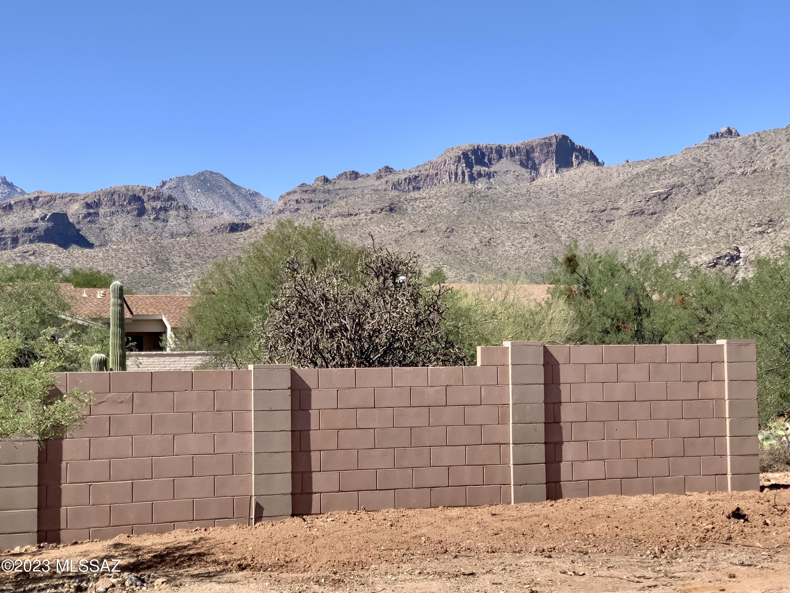 4611 N Shinumo Drive