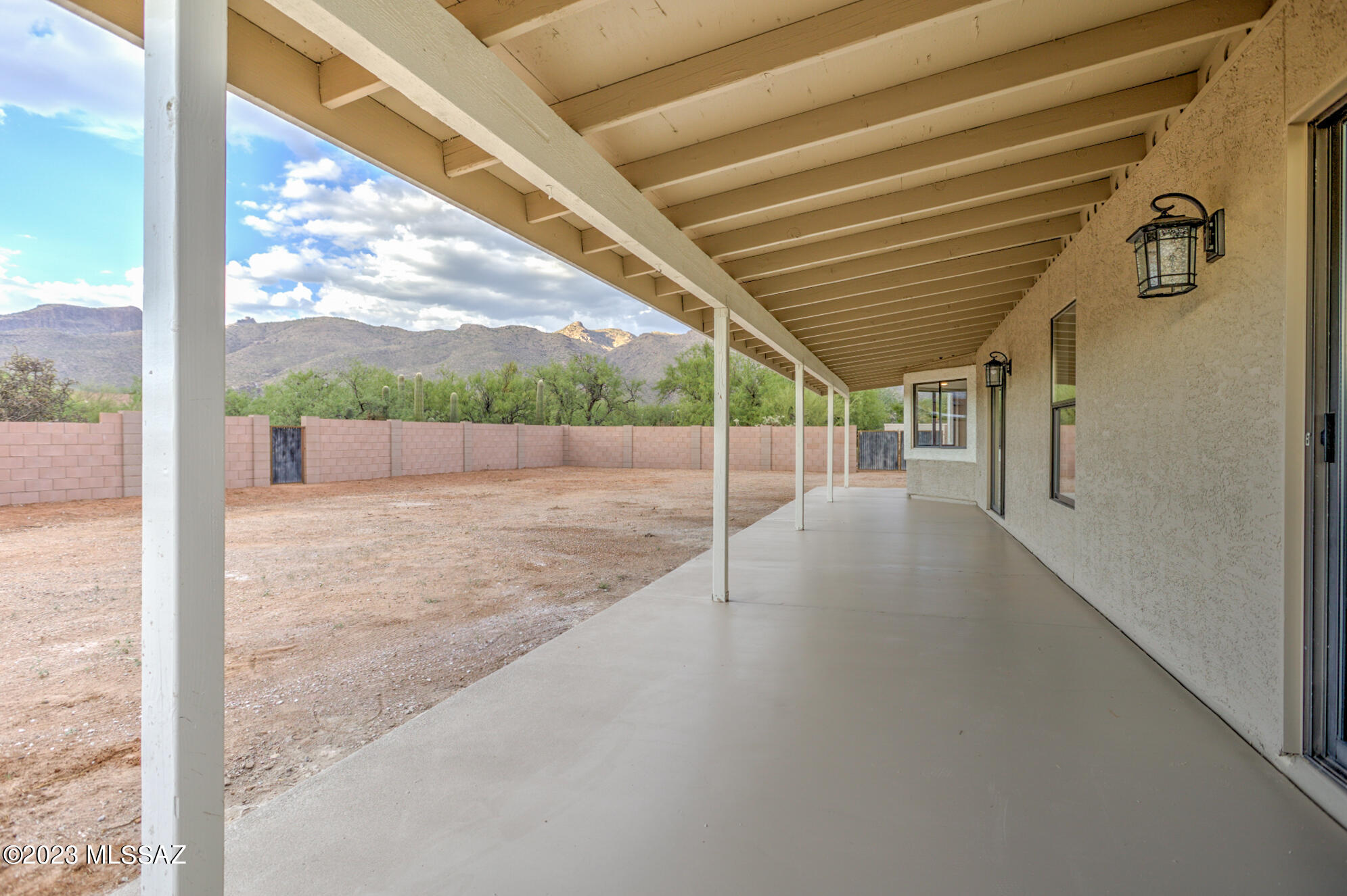 4611 N Shinumo Drive