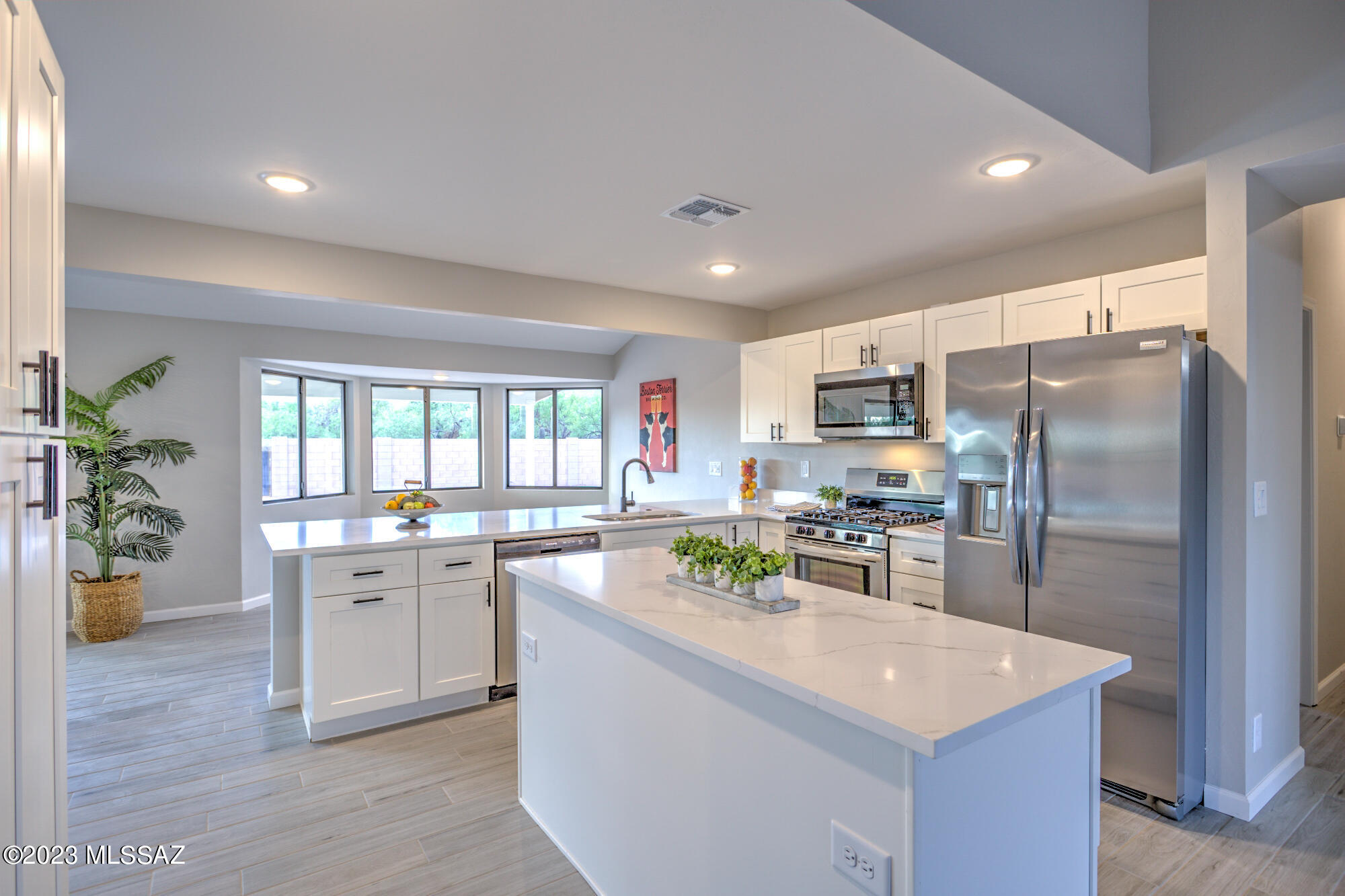 4611 N Shinumo Drive