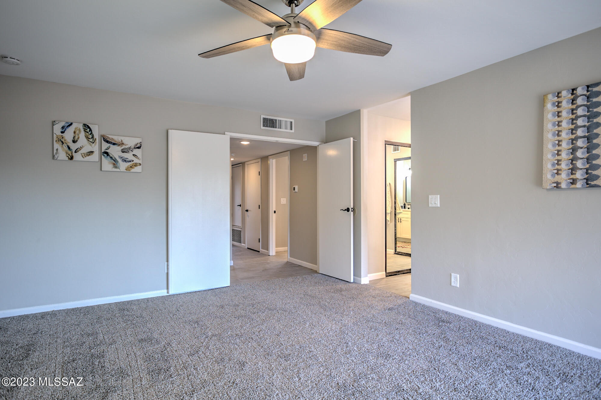 4611 N Shinumo Drive